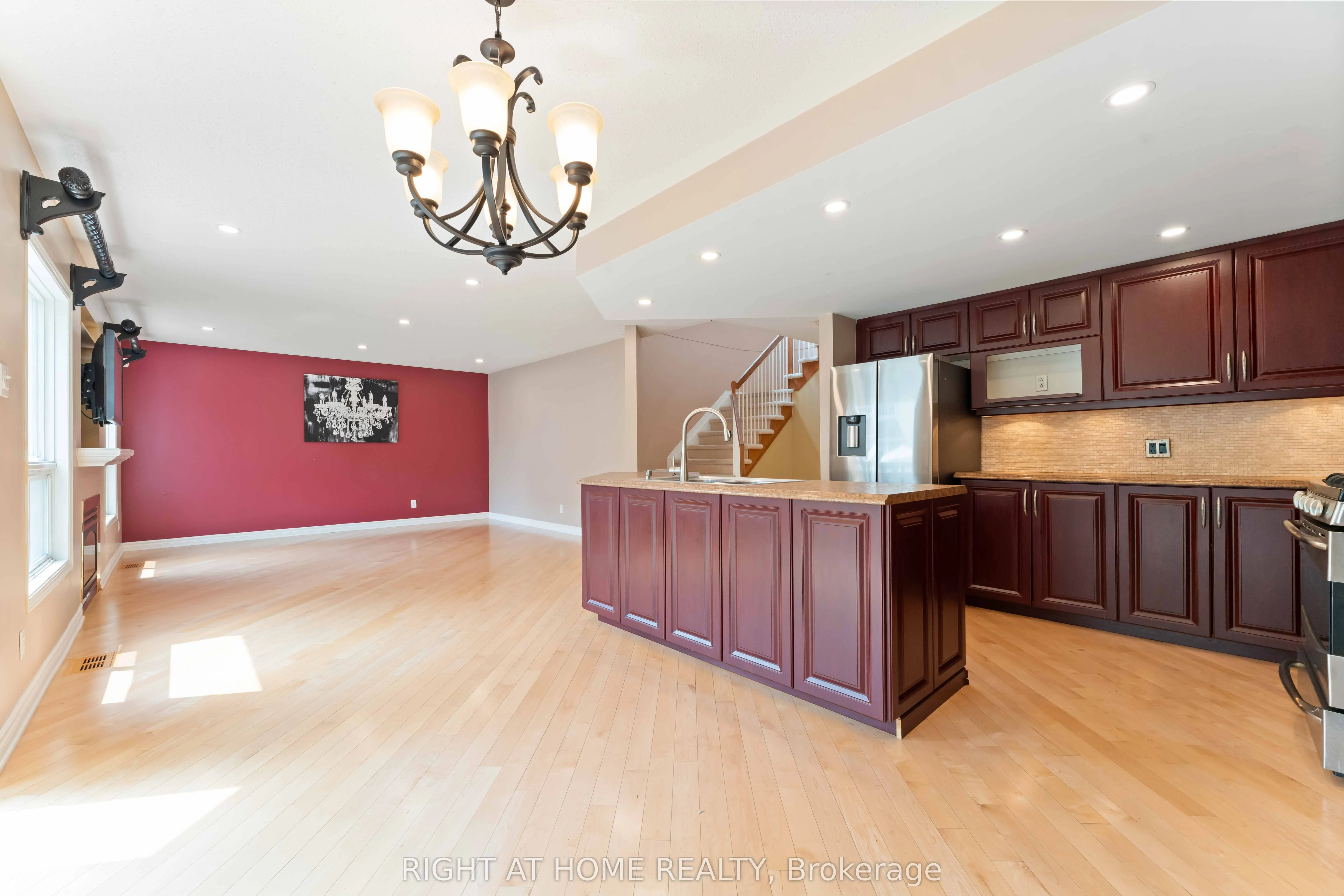 373 Stoneway Drive