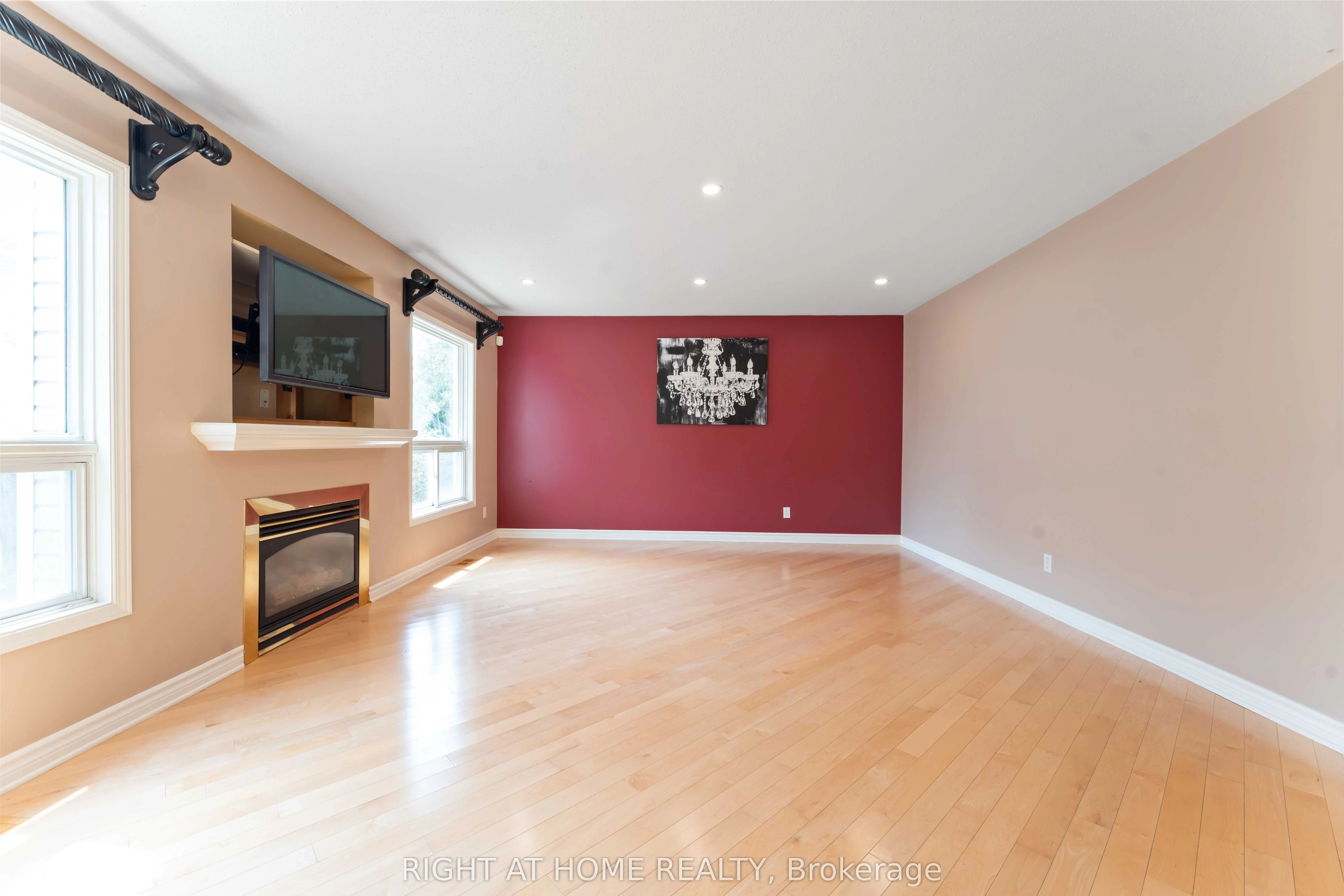 373 Stoneway Drive