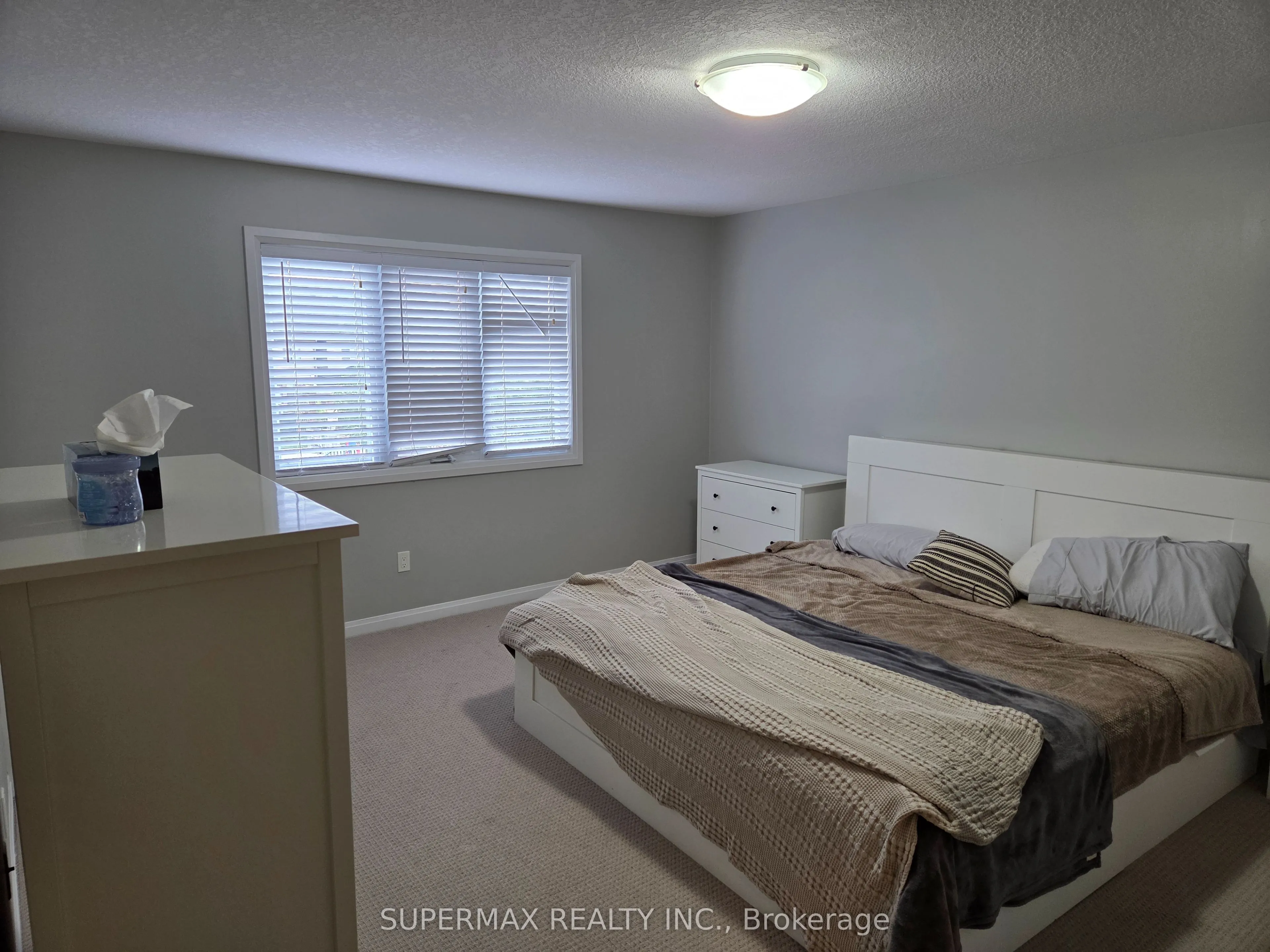 2040 Shore Road, #43