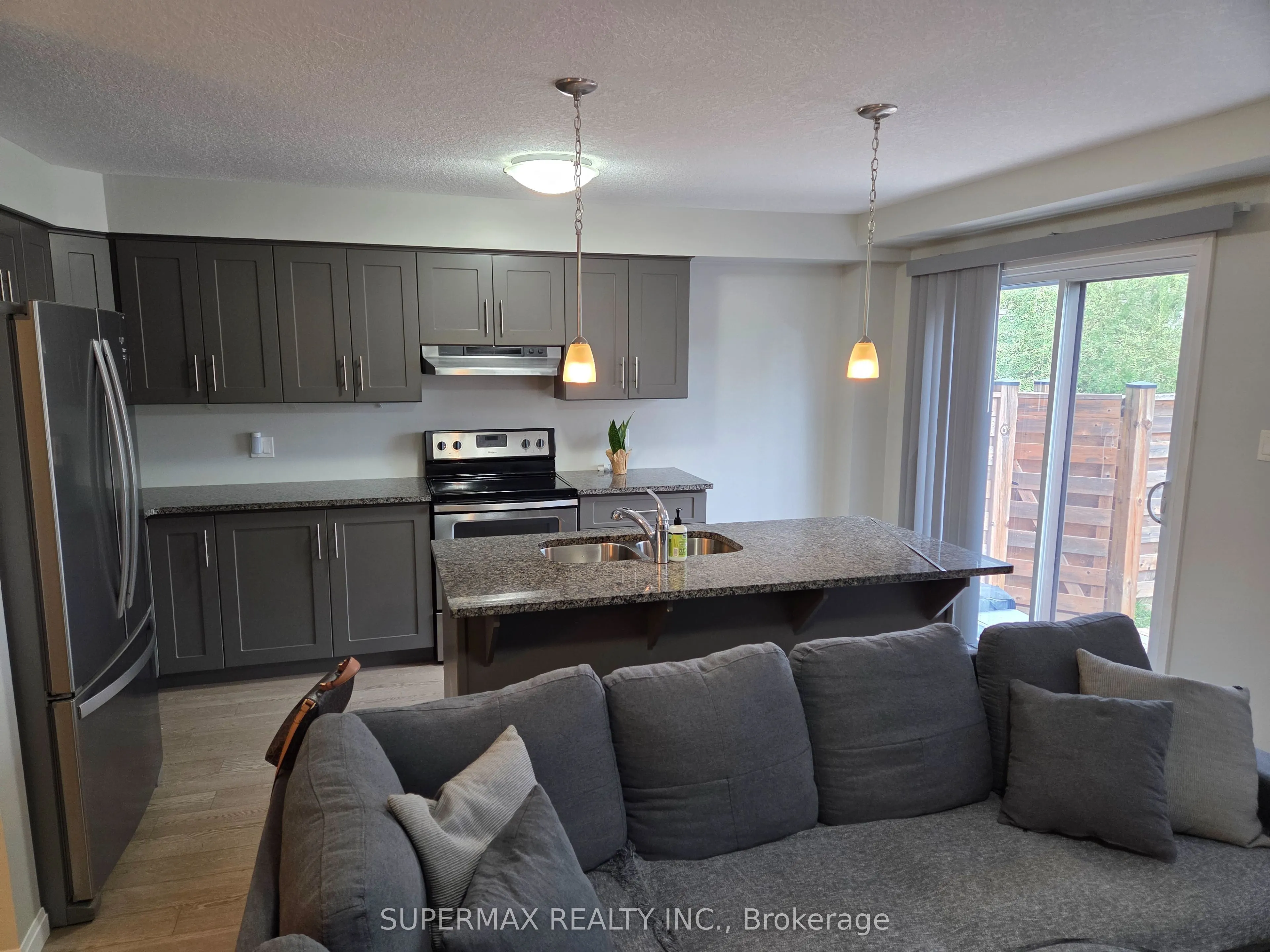 2040 Shore Road, #43