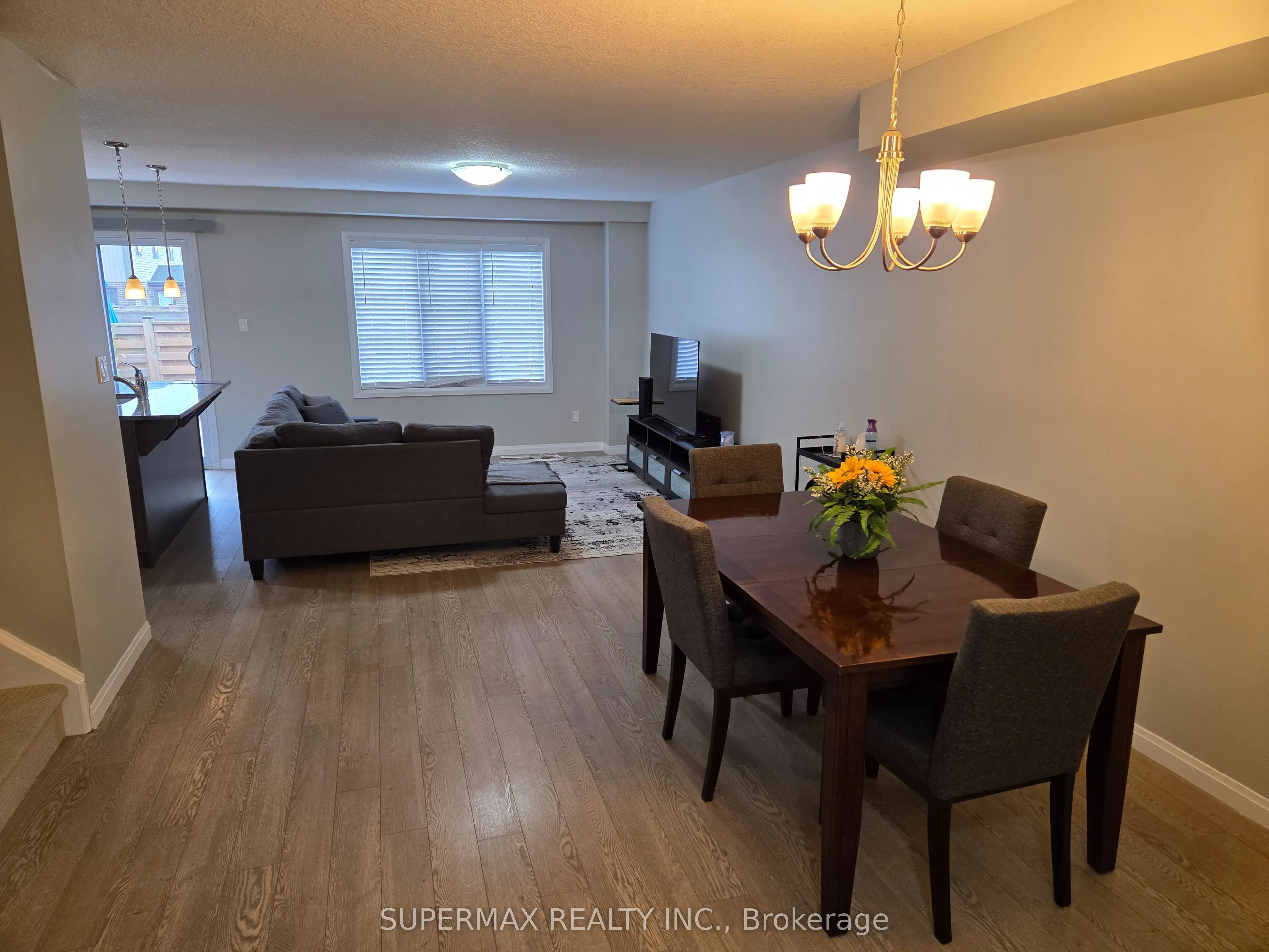 2040 Shore Road, #43