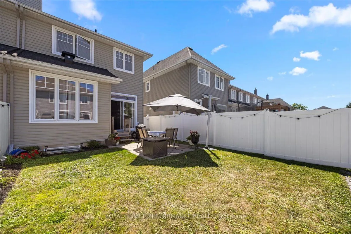 416 Rochefort Circle