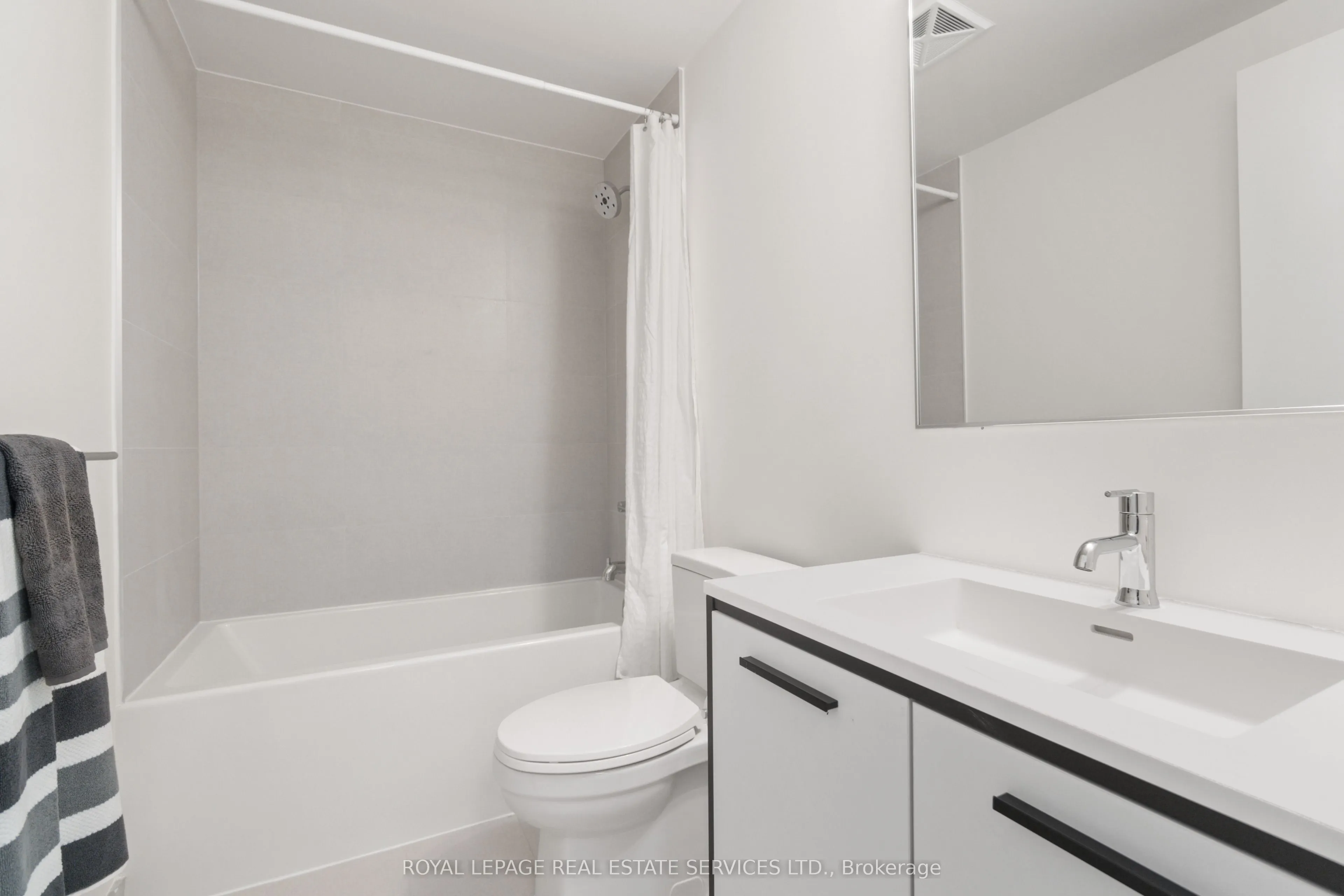 385 WINSTON Road, #1702