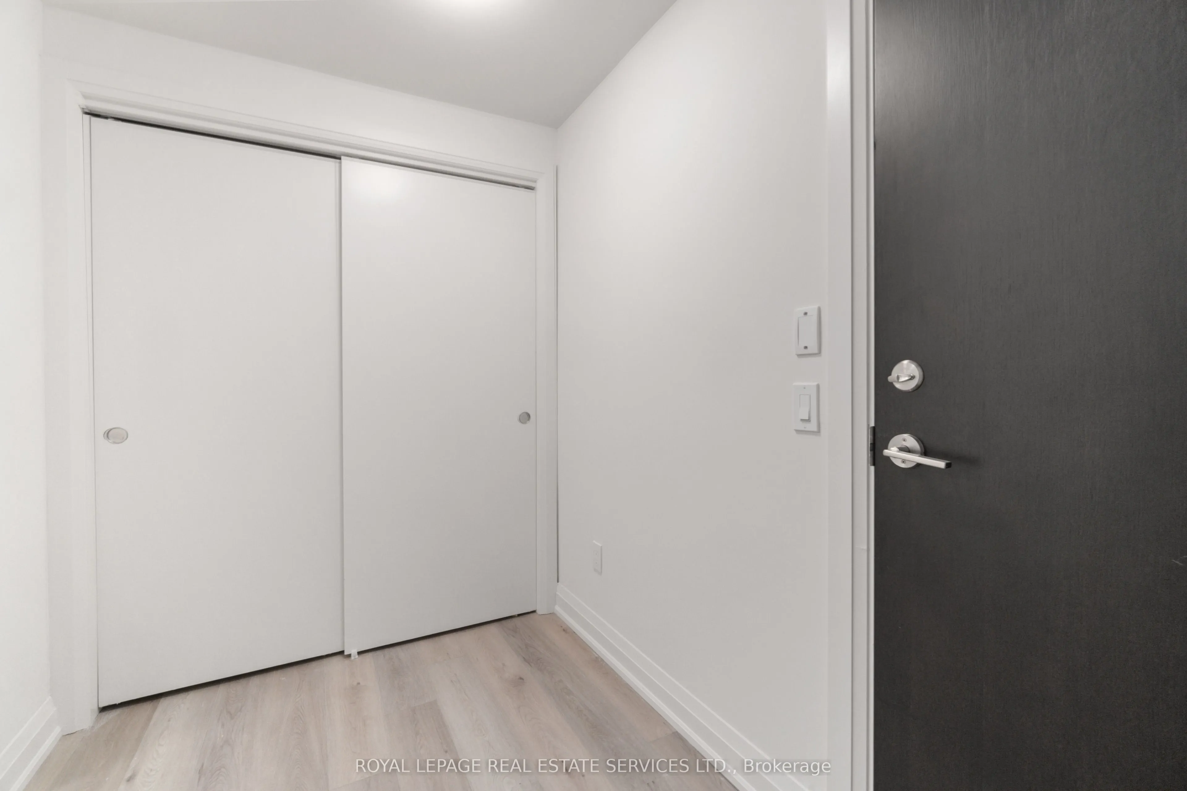 385 WINSTON Road, #1702