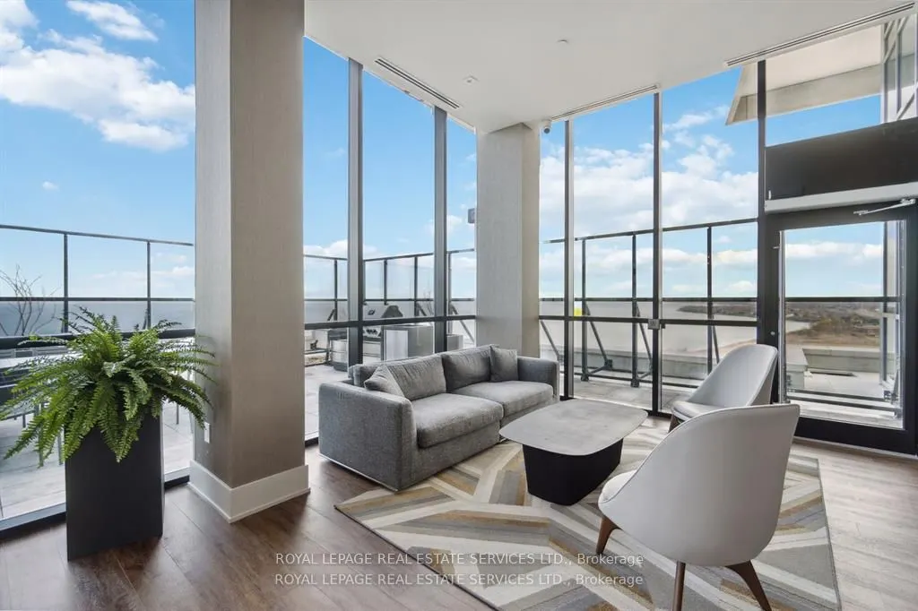 385 WINSTON Road, #1702