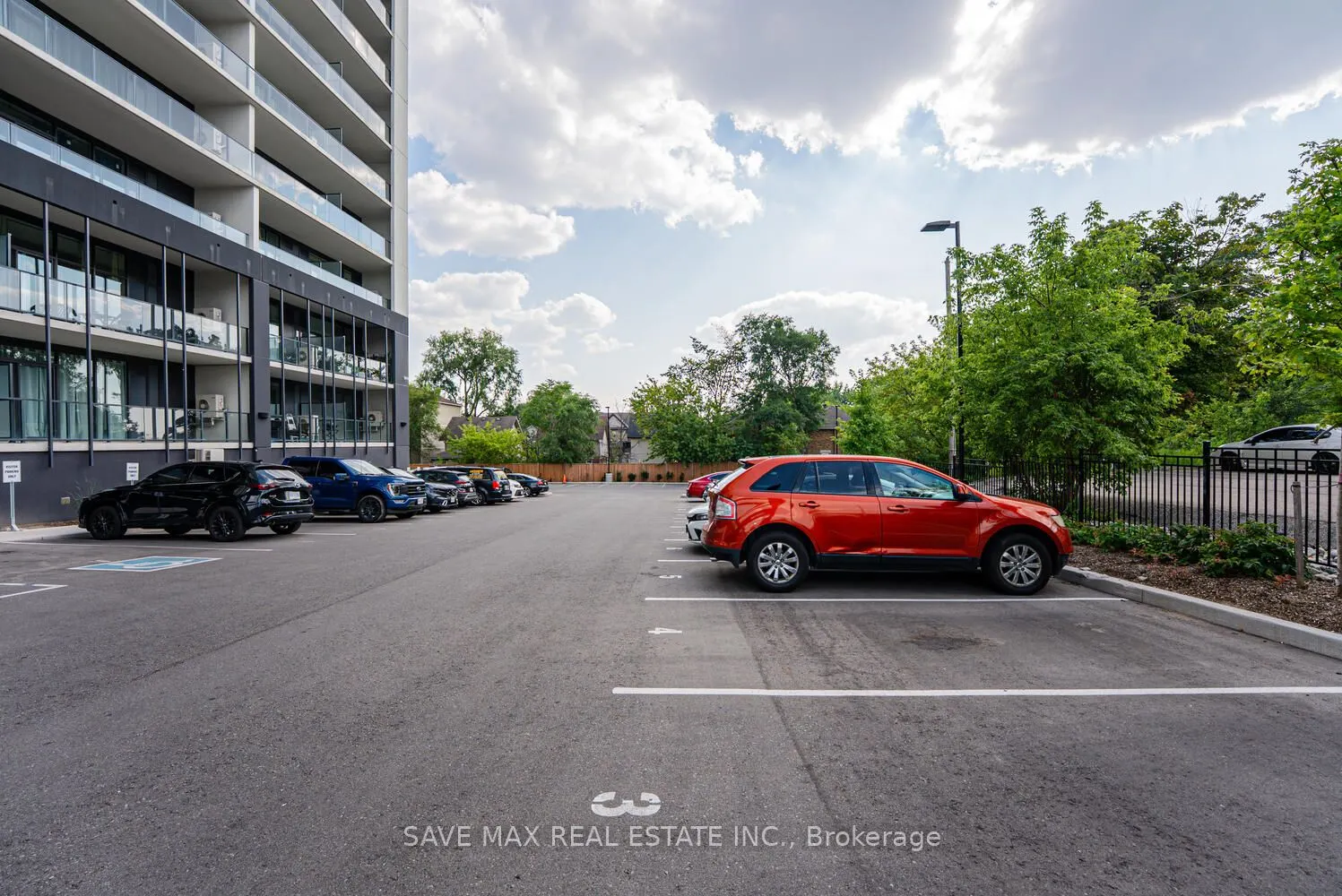 741 King Street W, #411