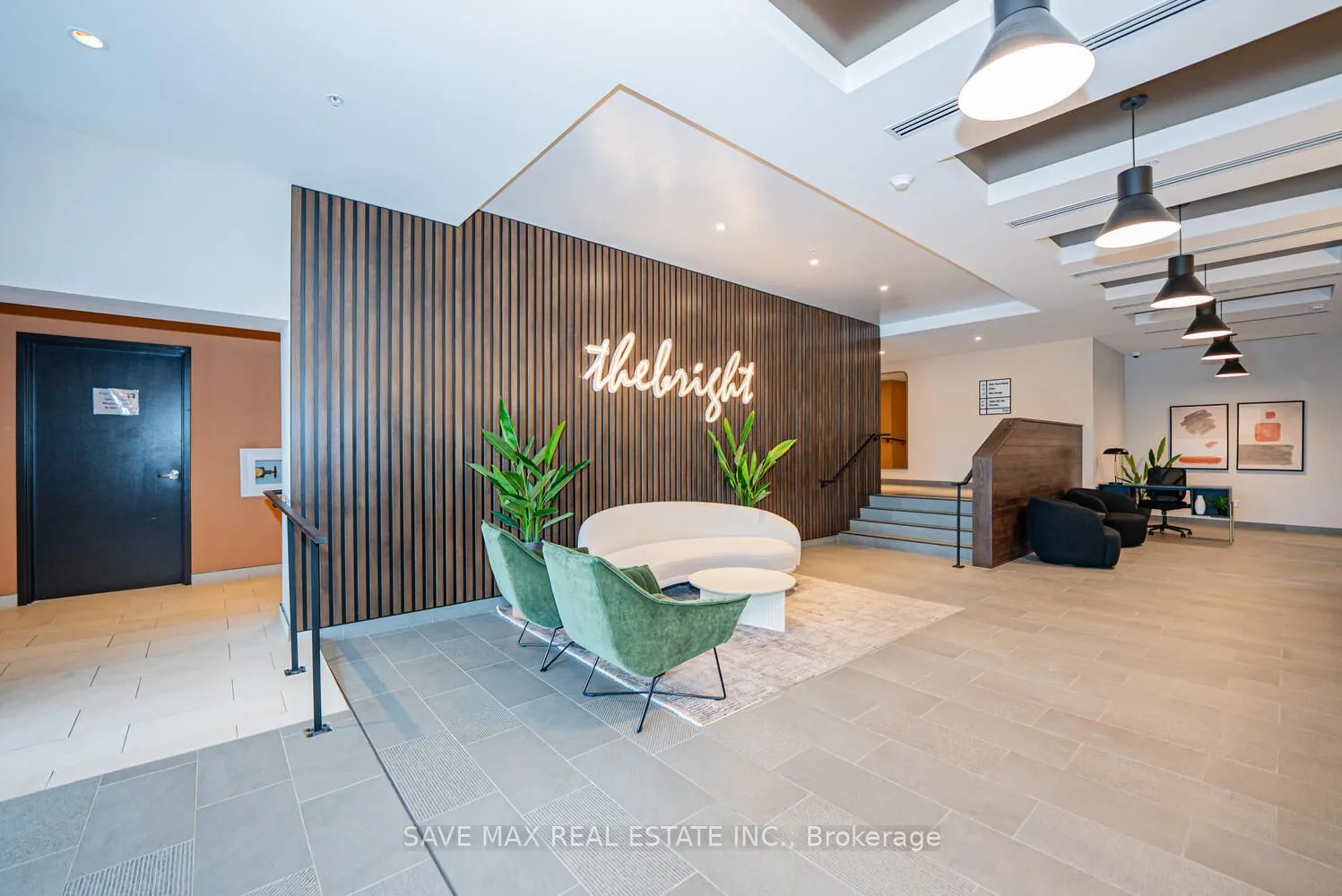 741 King Street W, #411
