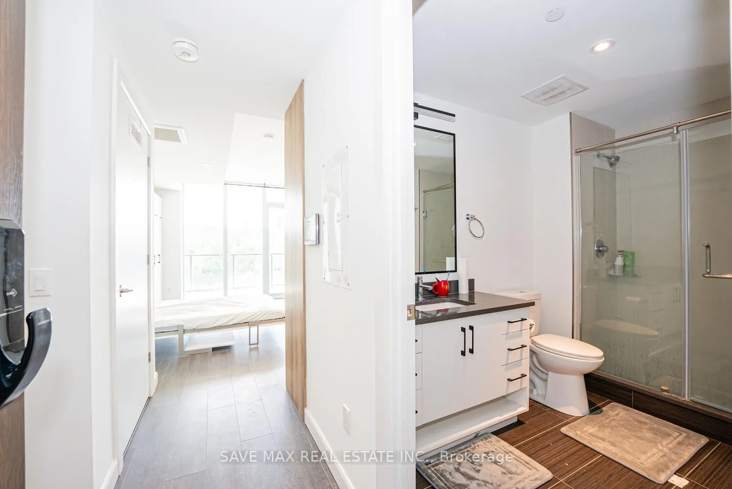 741 King Street W, #411