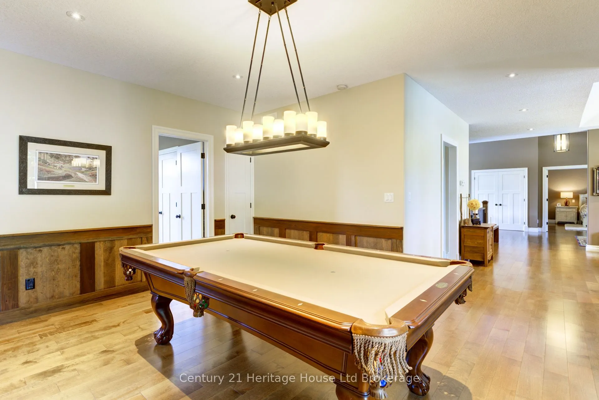 563 Lakeview Drive
