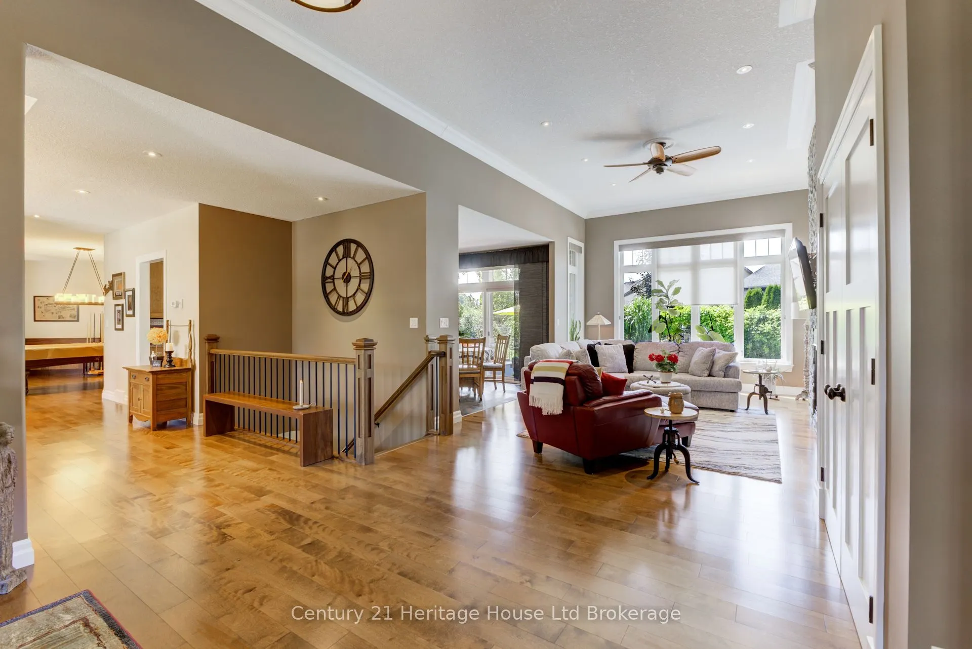 563 Lakeview Drive