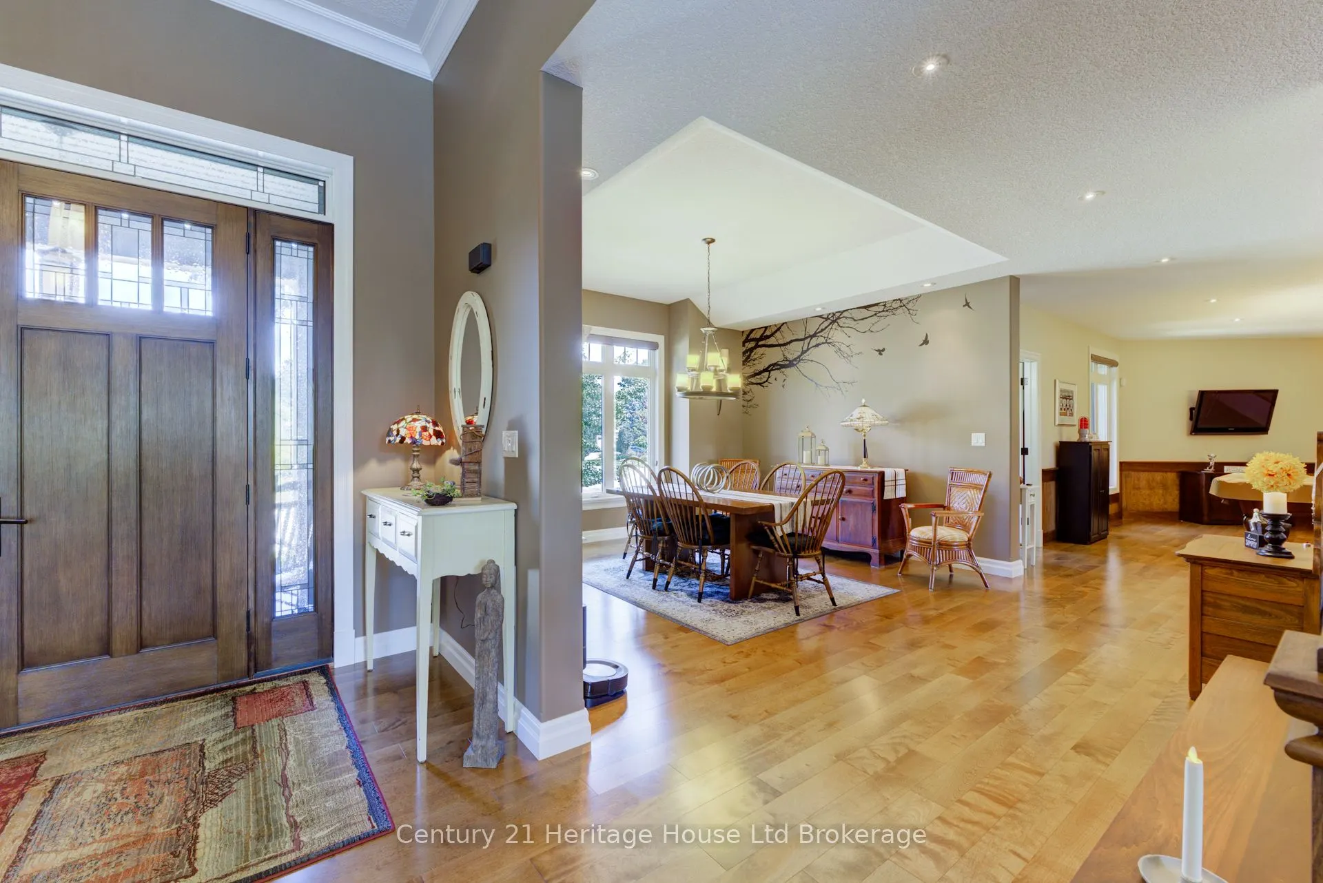 563 Lakeview Drive