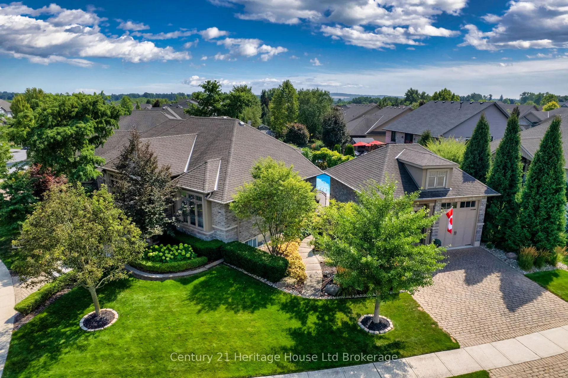 563 Lakeview Drive