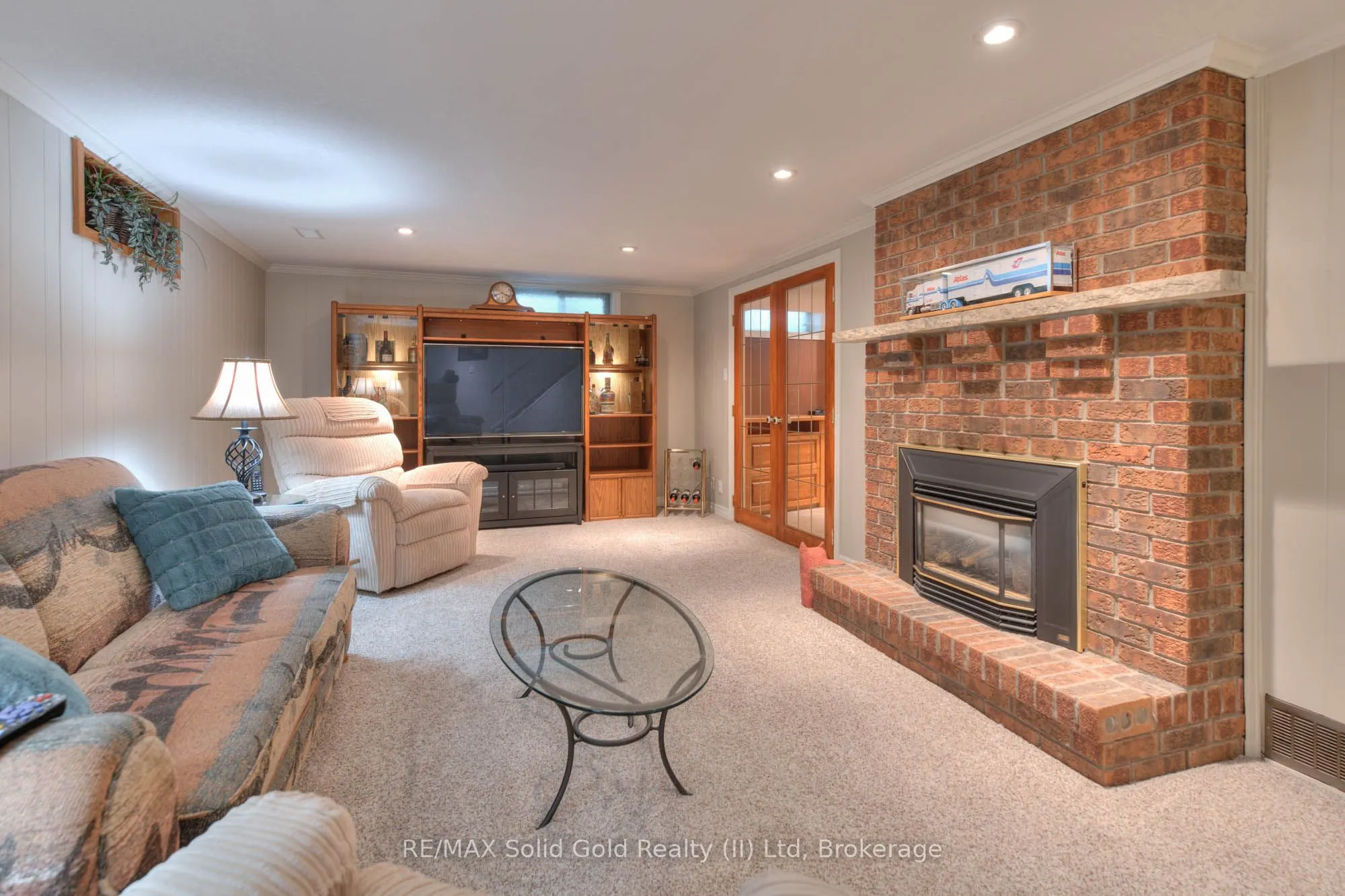 1 Kingfisher Drive