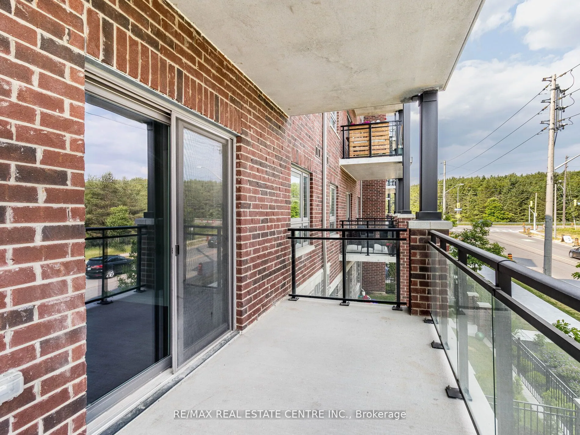 35 Kingsbury Square N, #222