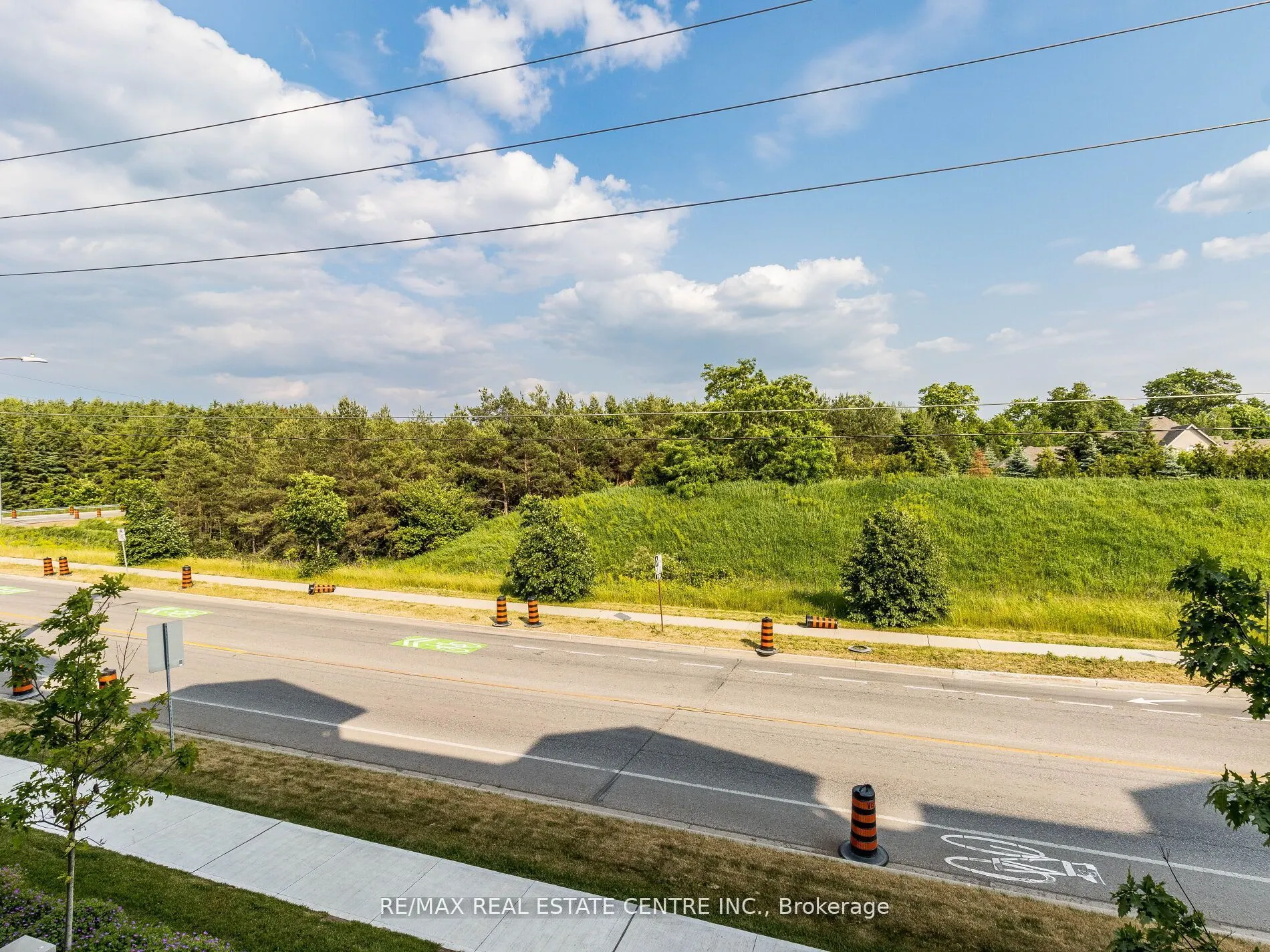 35 Kingsbury Square N, #222