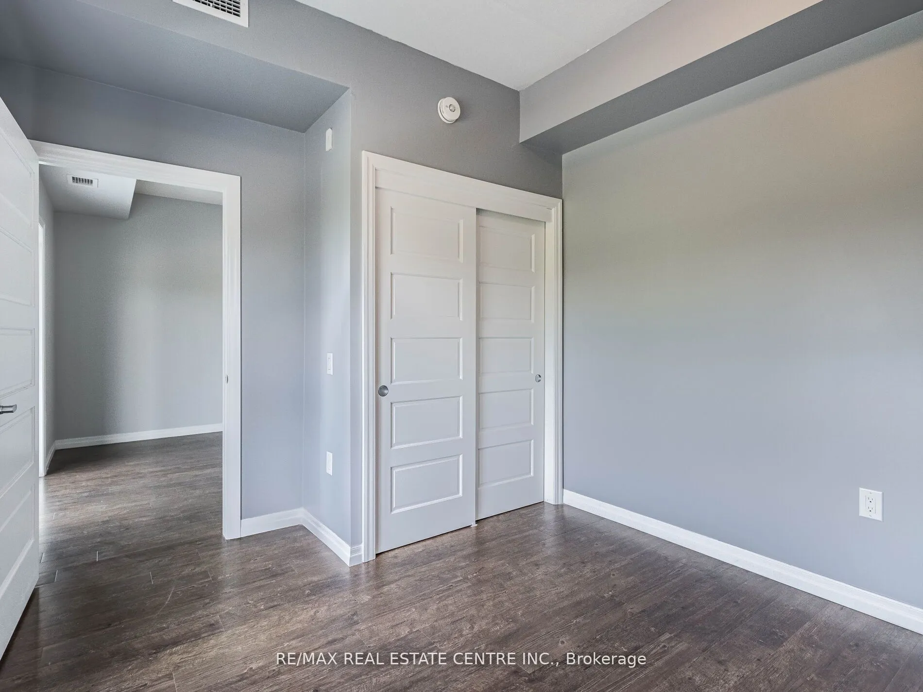 35 Kingsbury Square N, #222