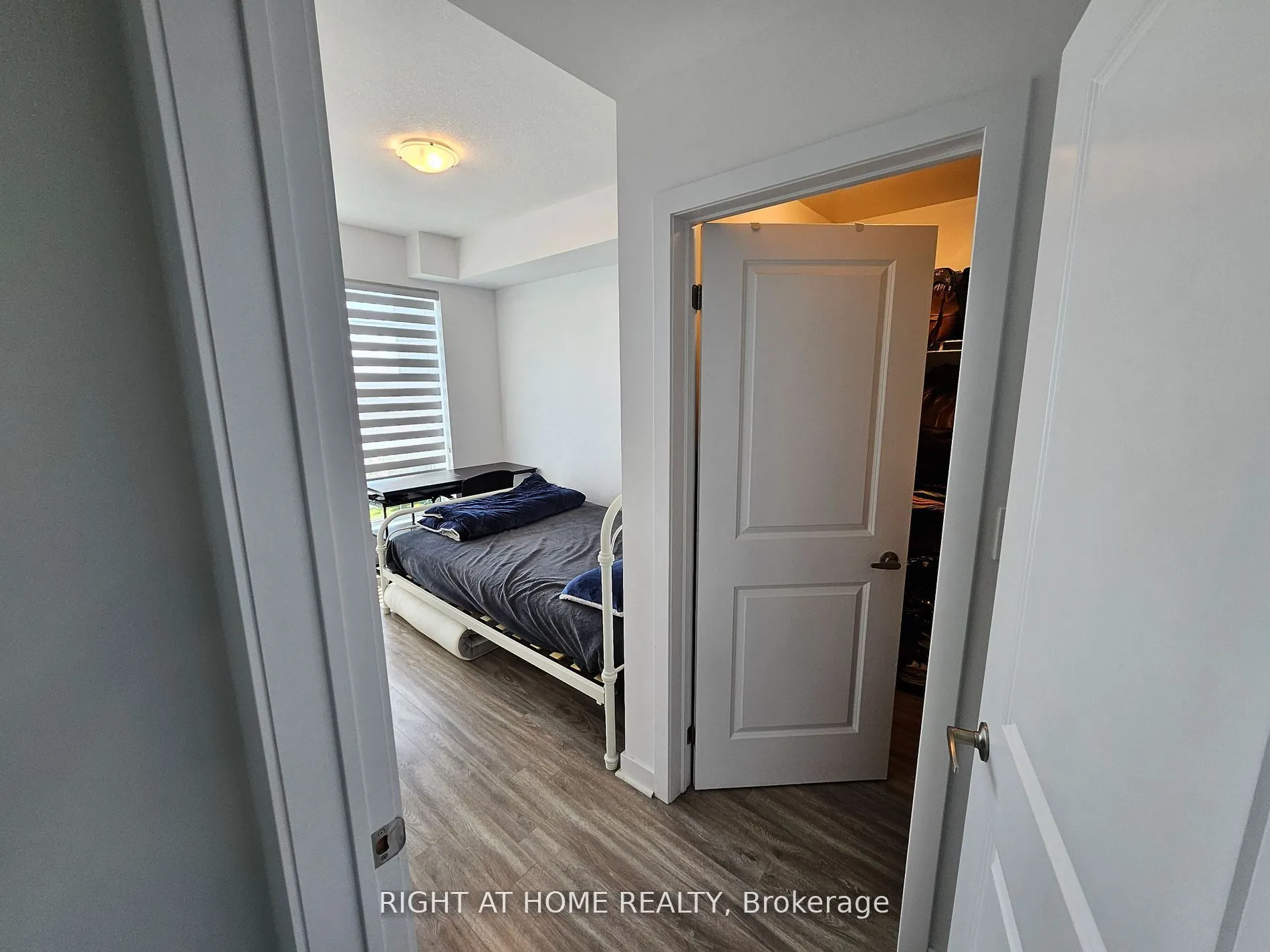 450 Dundas Street E, #912
