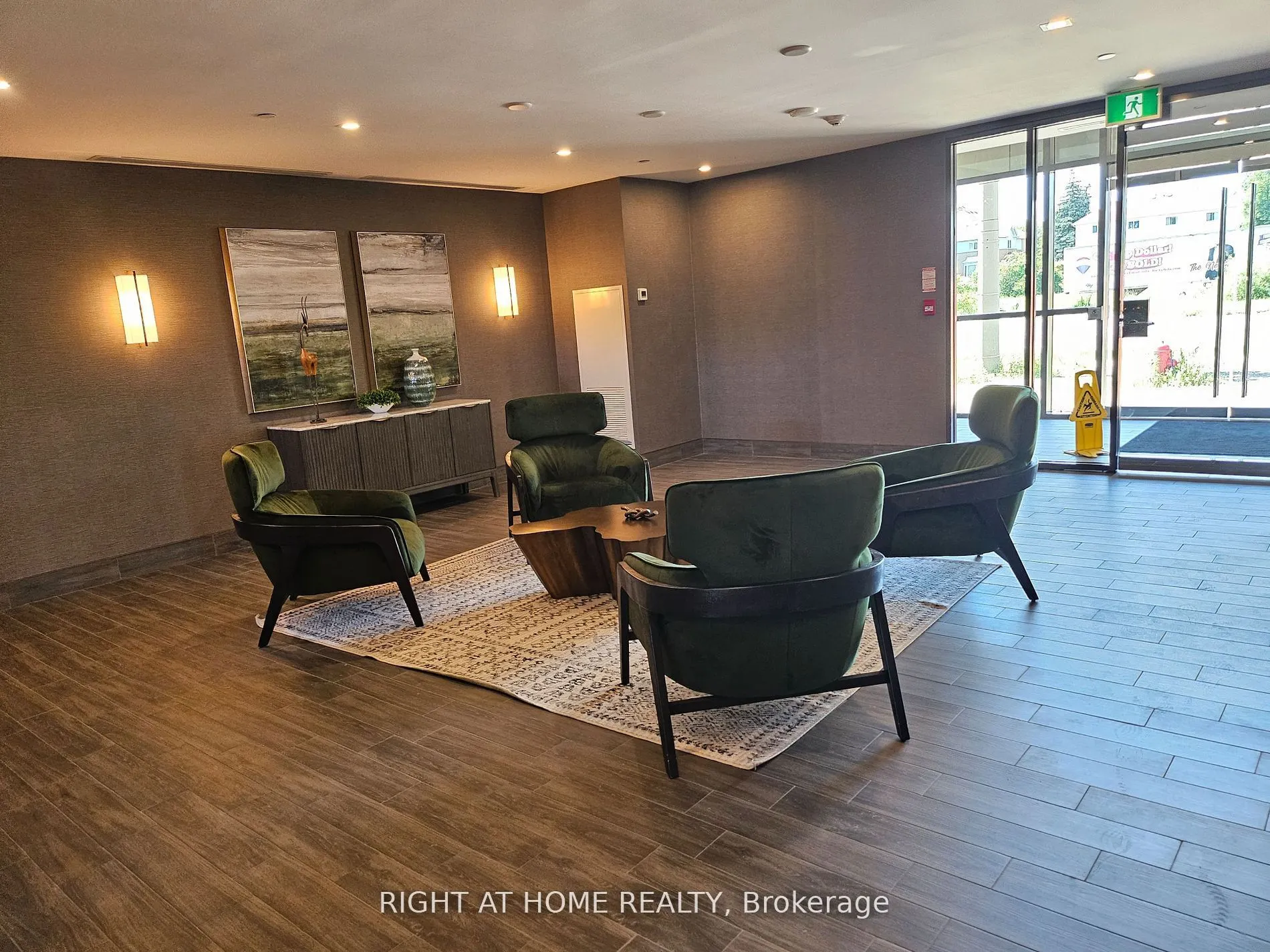 450 Dundas Street E, #912