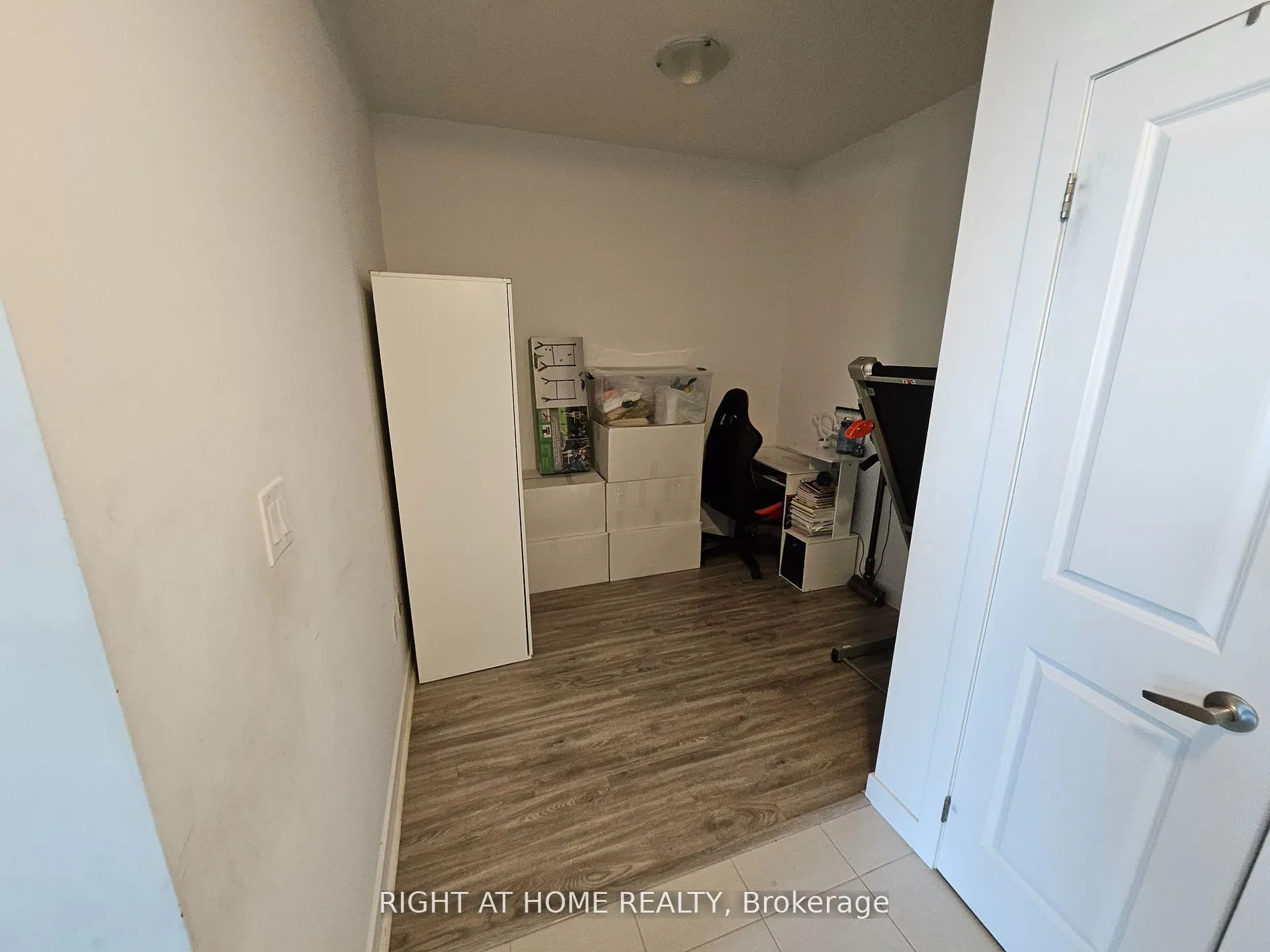 450 Dundas Street E, #912