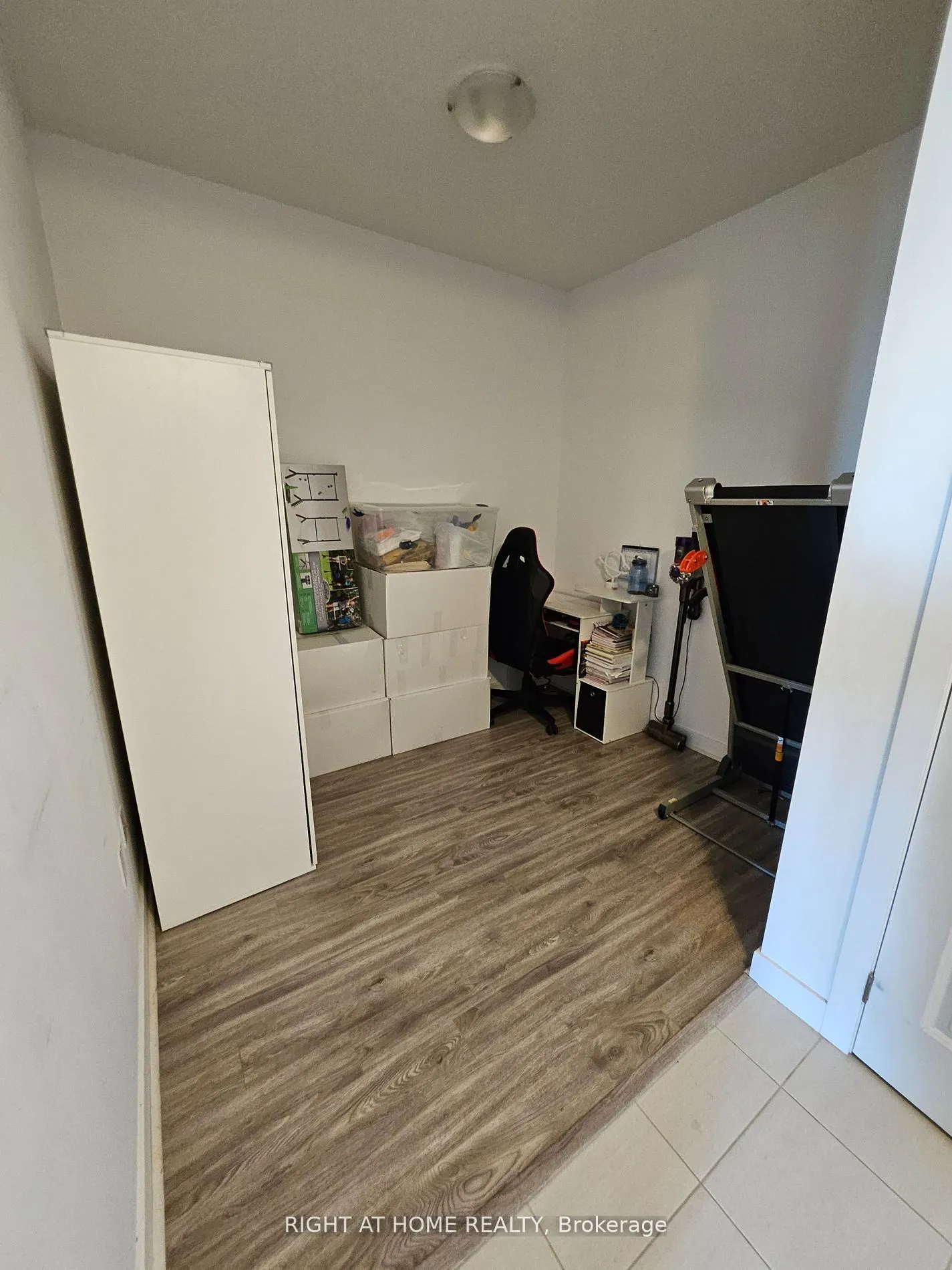 450 Dundas Street E, #912