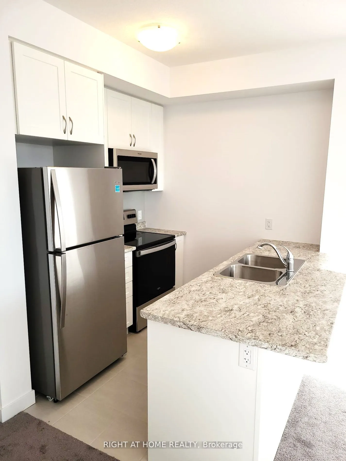 450 Dundas Street E, #912