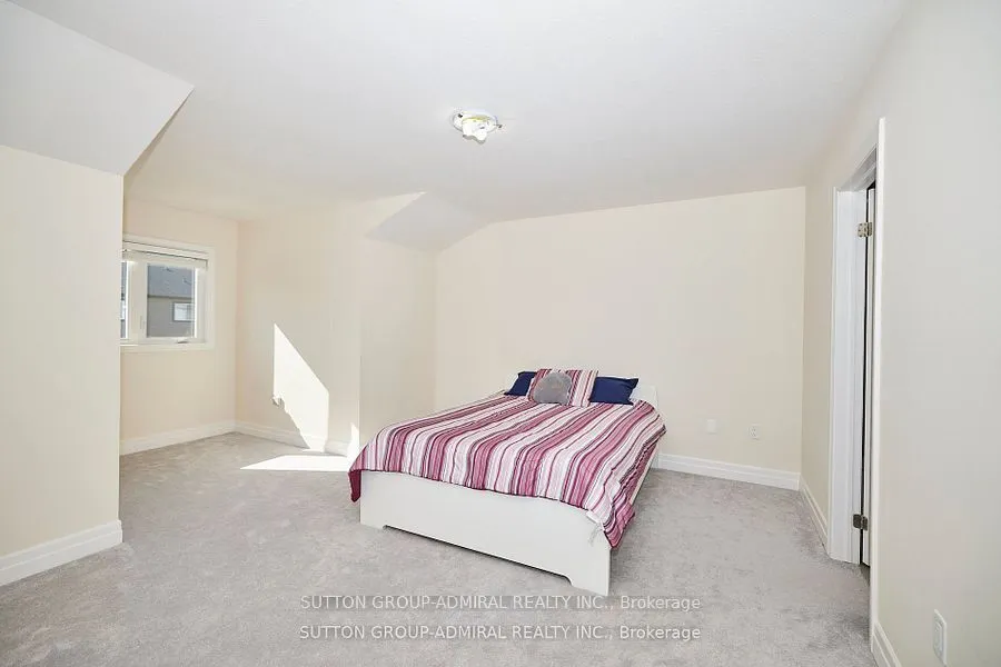 4460 Eclipse Way
