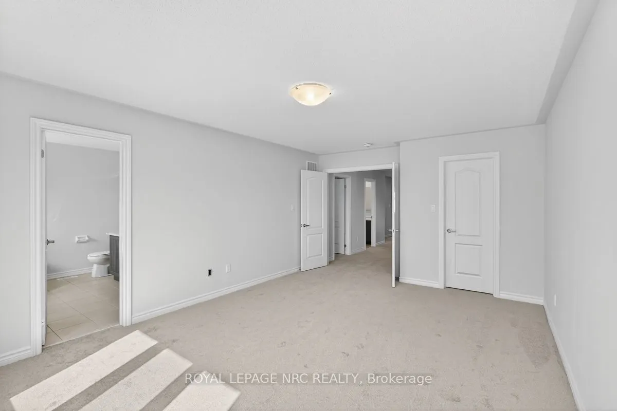 49 HUNTSWORTH Avenue