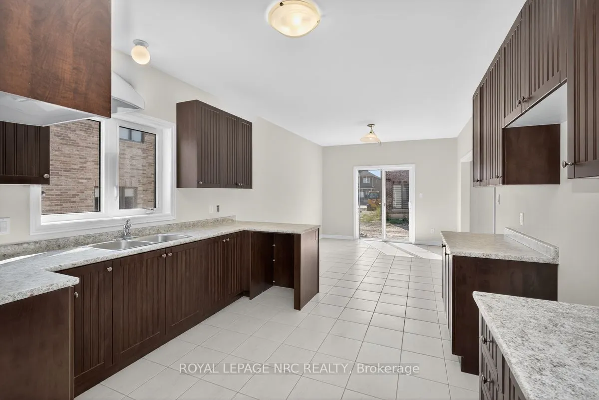 49 HUNTSWORTH Avenue