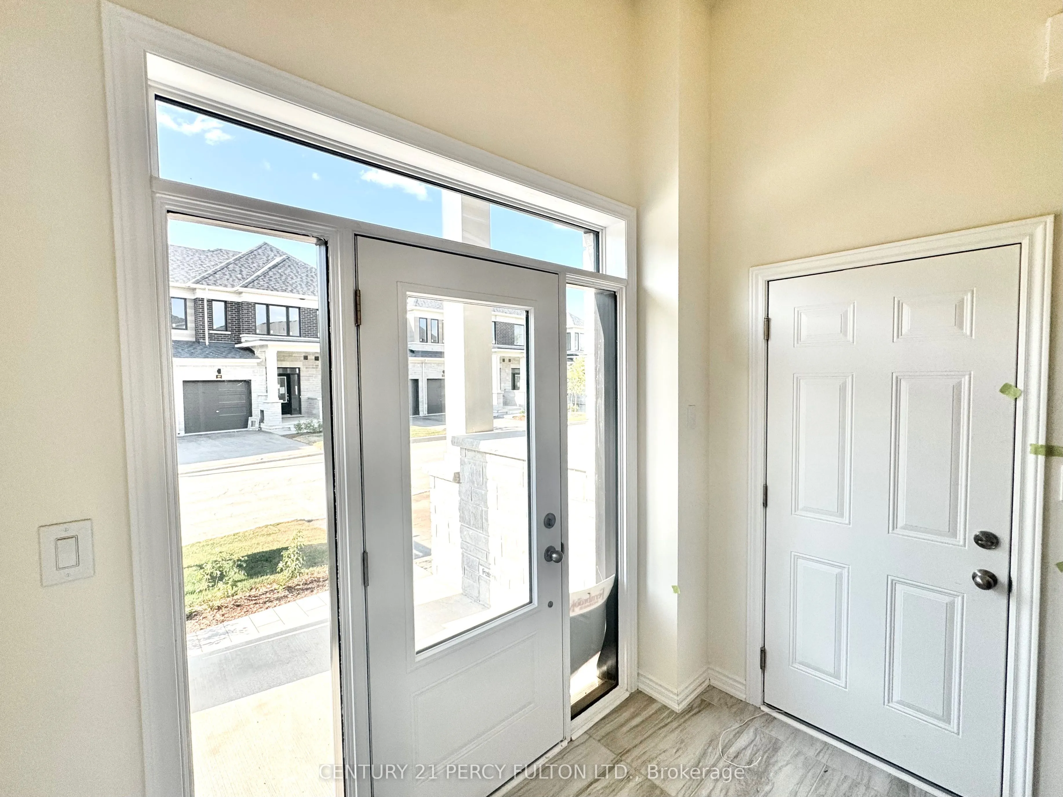 48 Hicking Lane