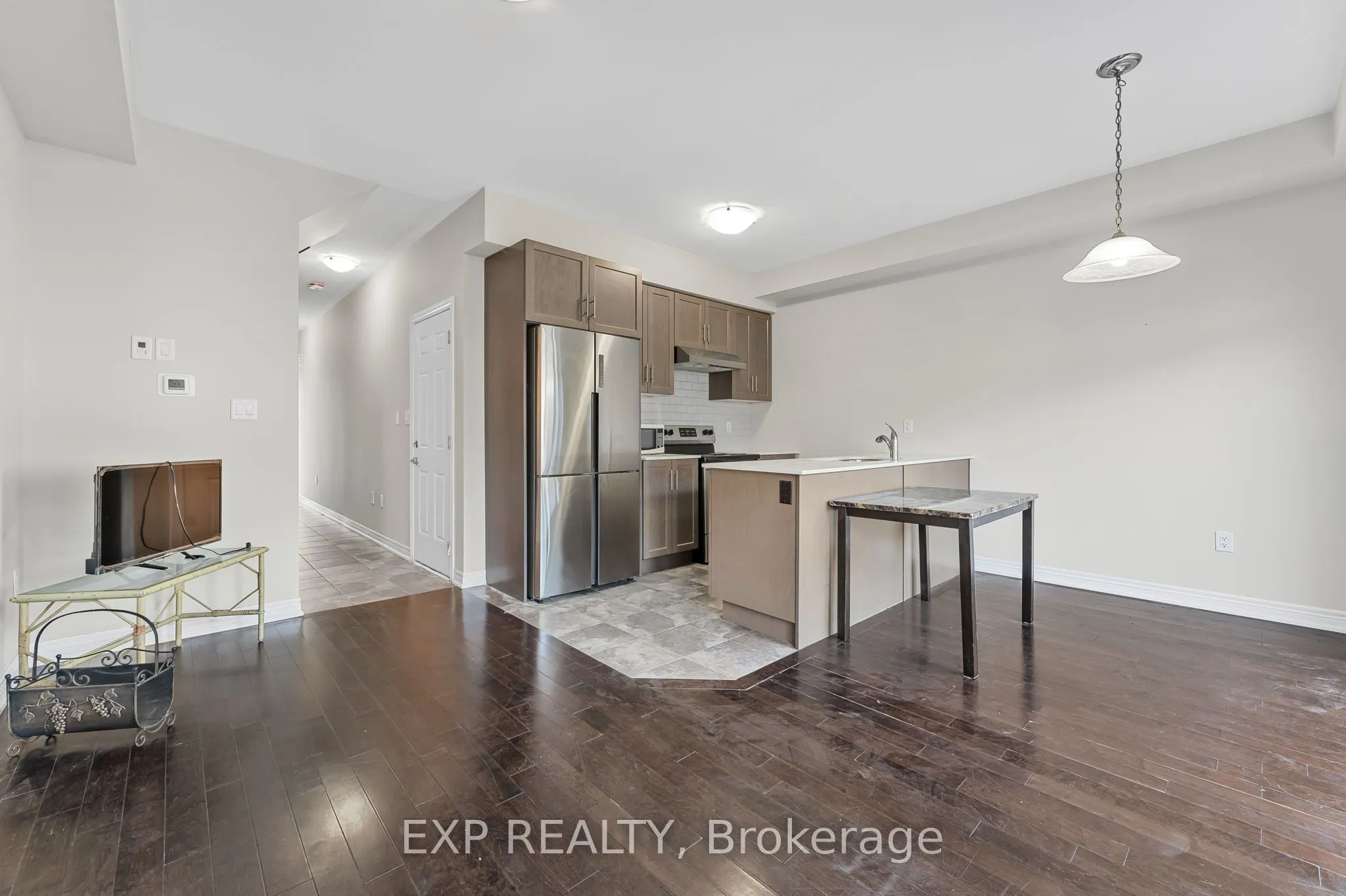 377 Glancaster Road, #23