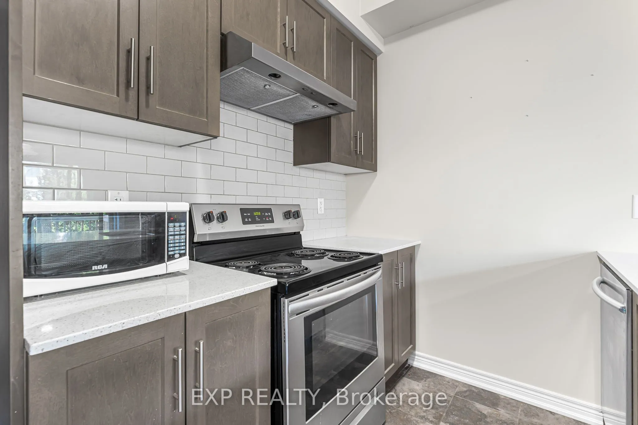 377 Glancaster Road, #23