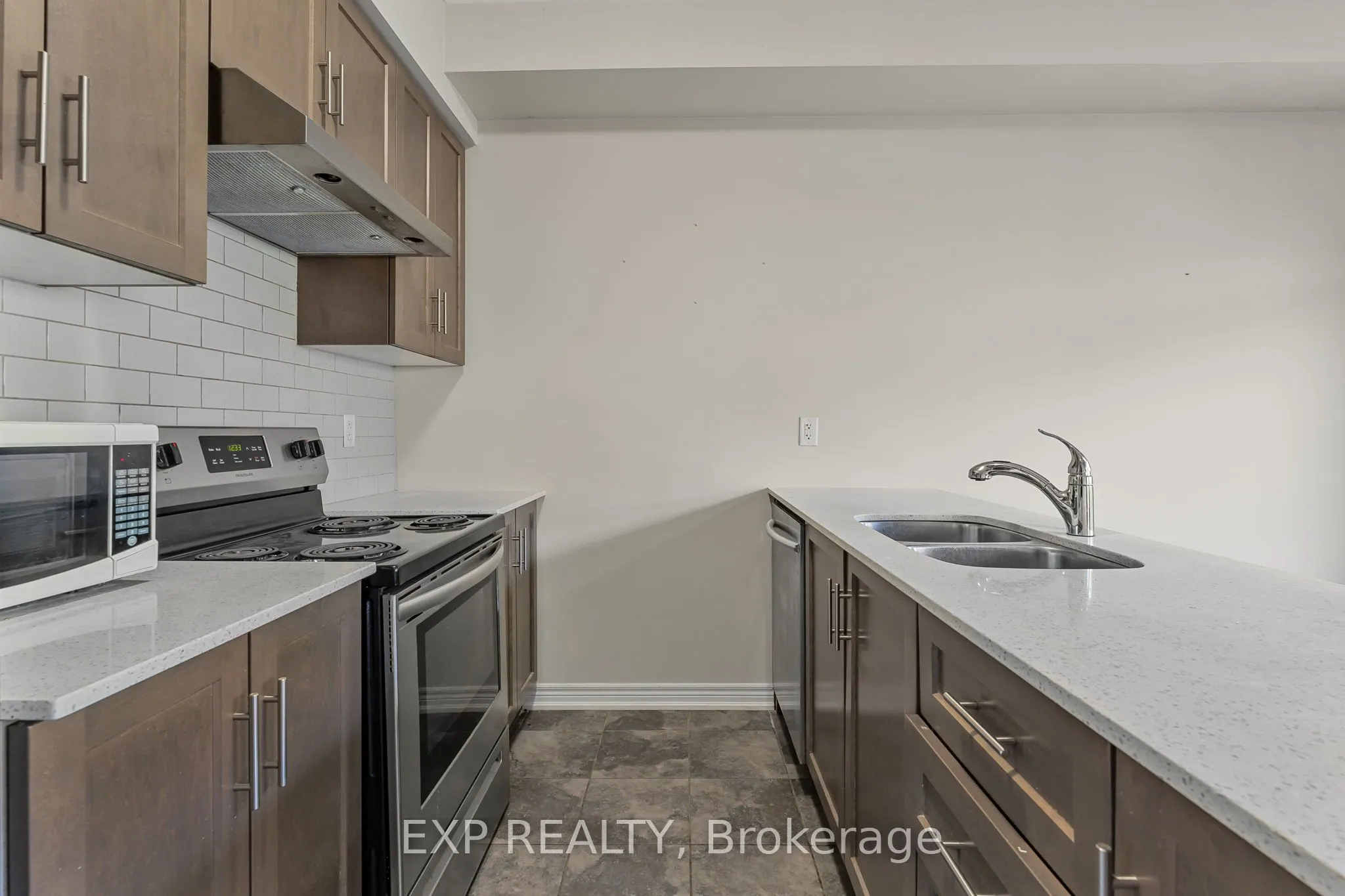 377 Glancaster Road, #23