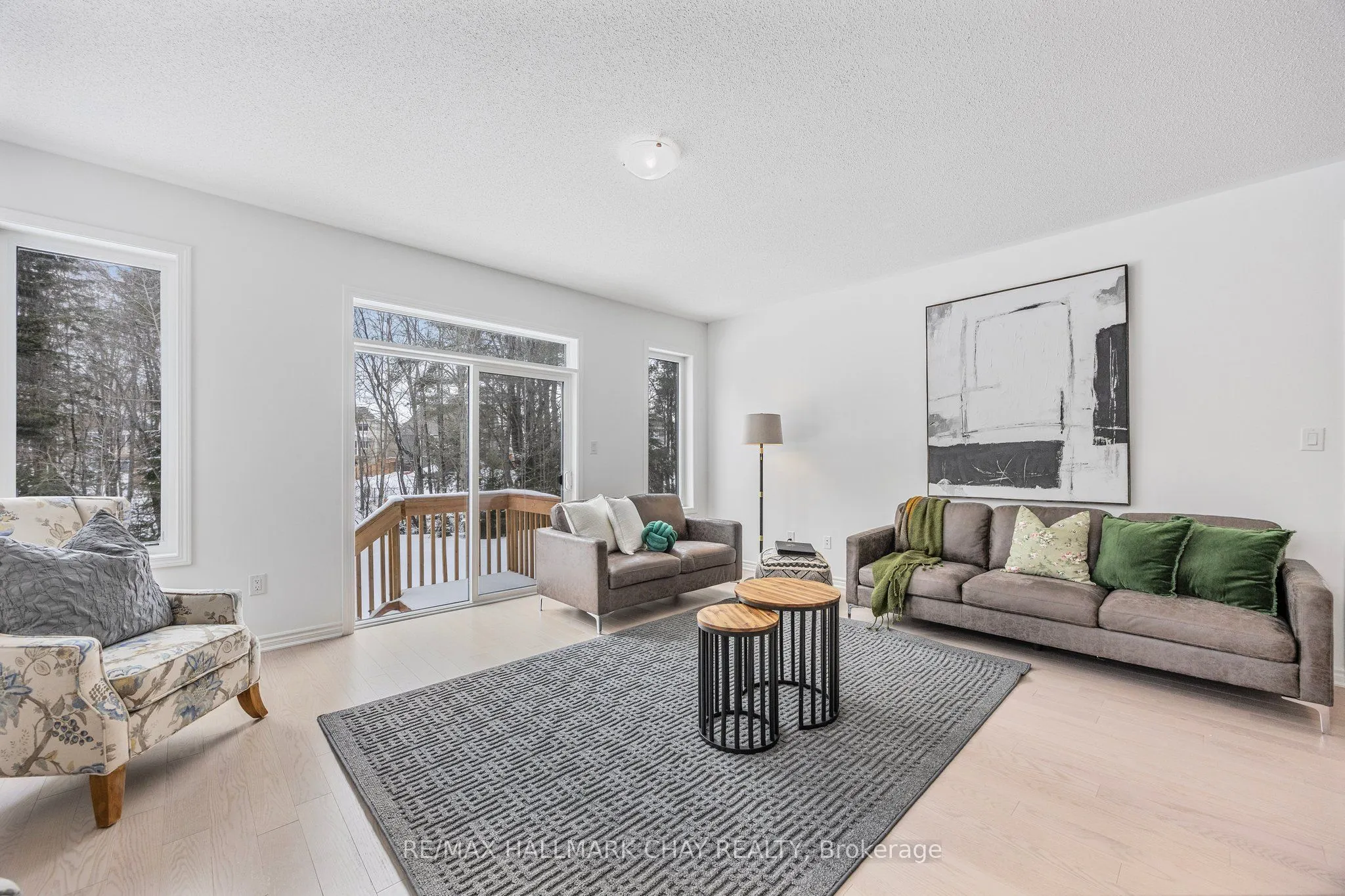 12 Dyer Crescent