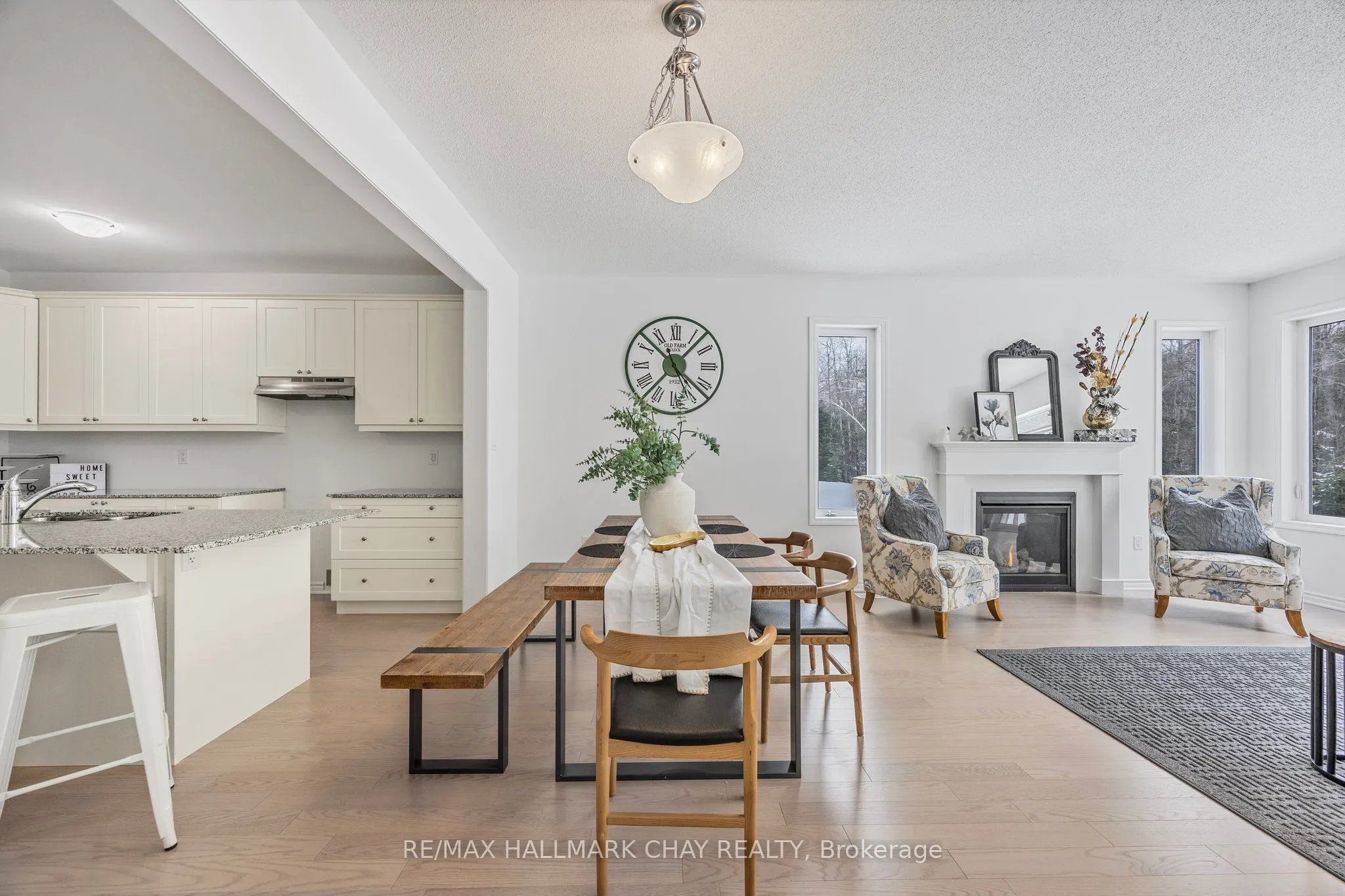 12 Dyer Crescent