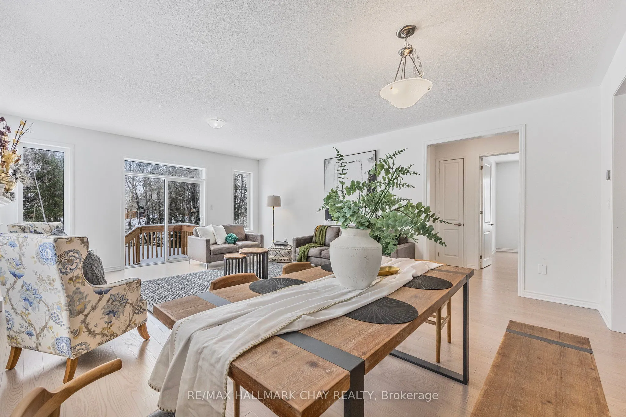 12 Dyer Crescent