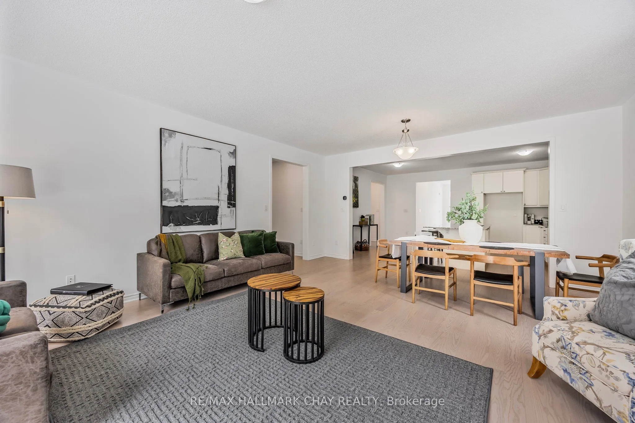 12 Dyer Crescent