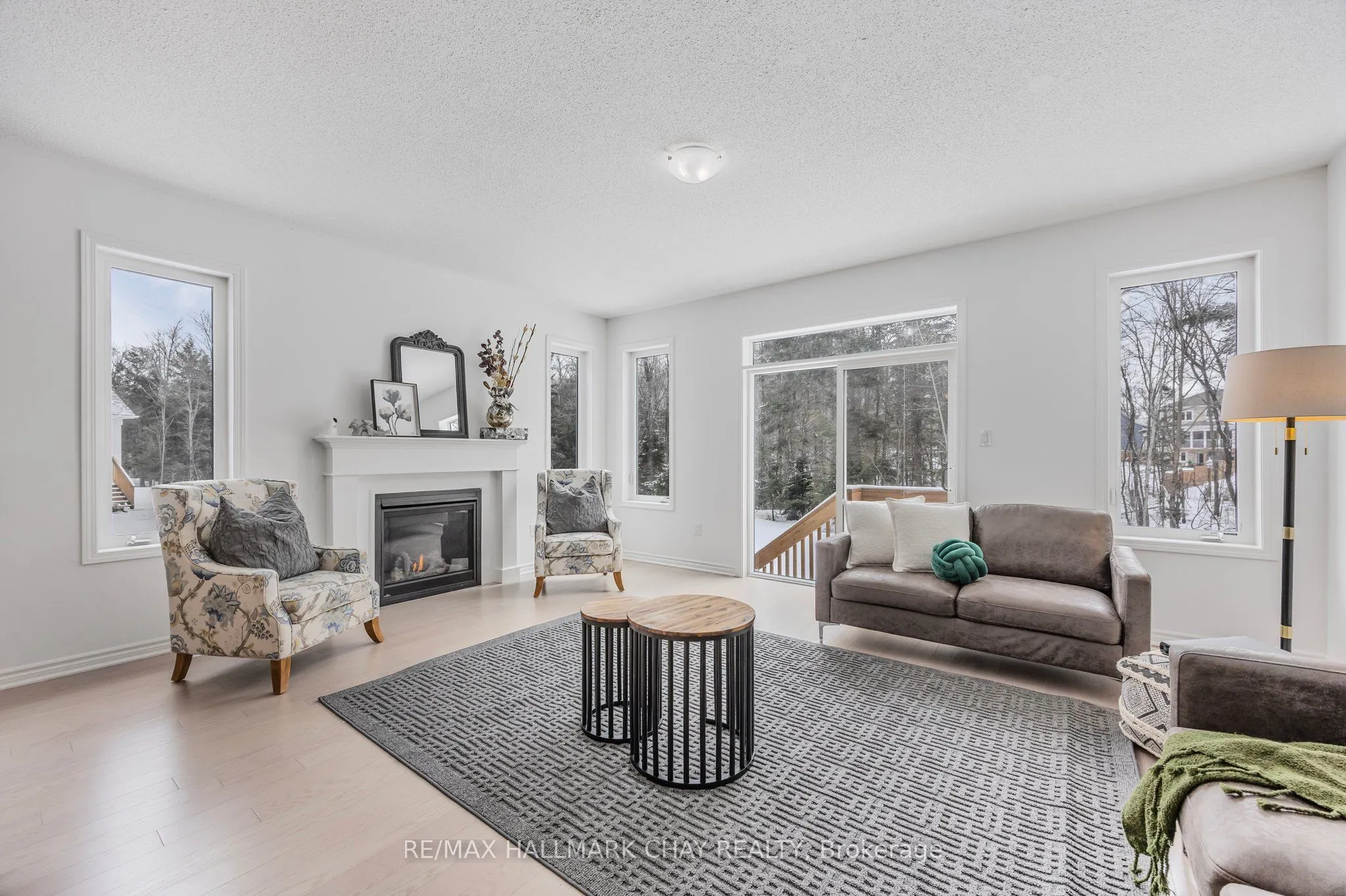 12 Dyer Crescent