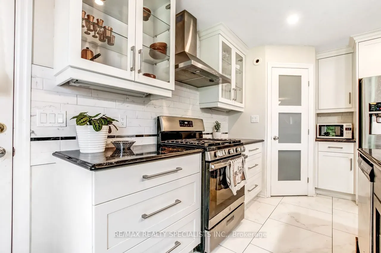 10 Birchall Lane