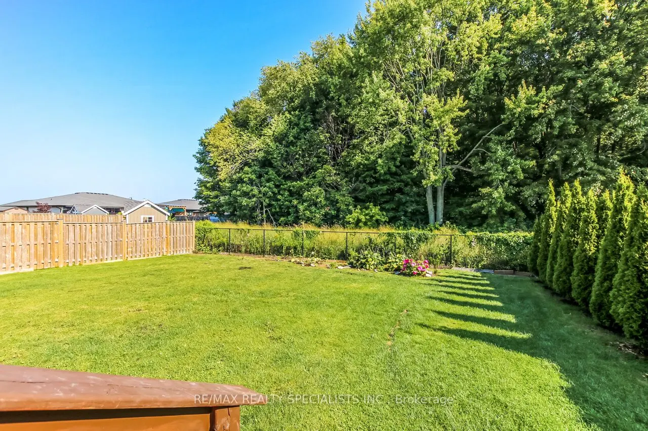 10 Birchall Lane