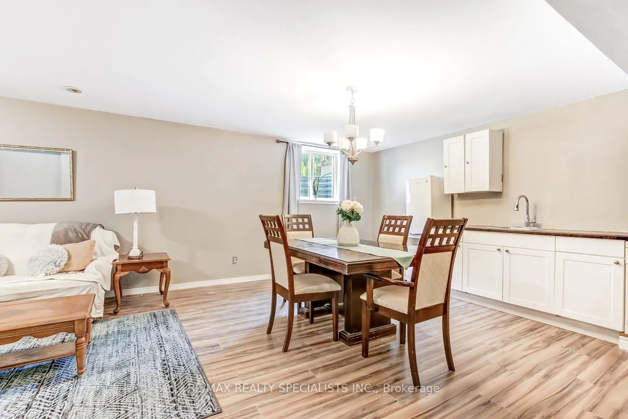 10 Birchall Lane