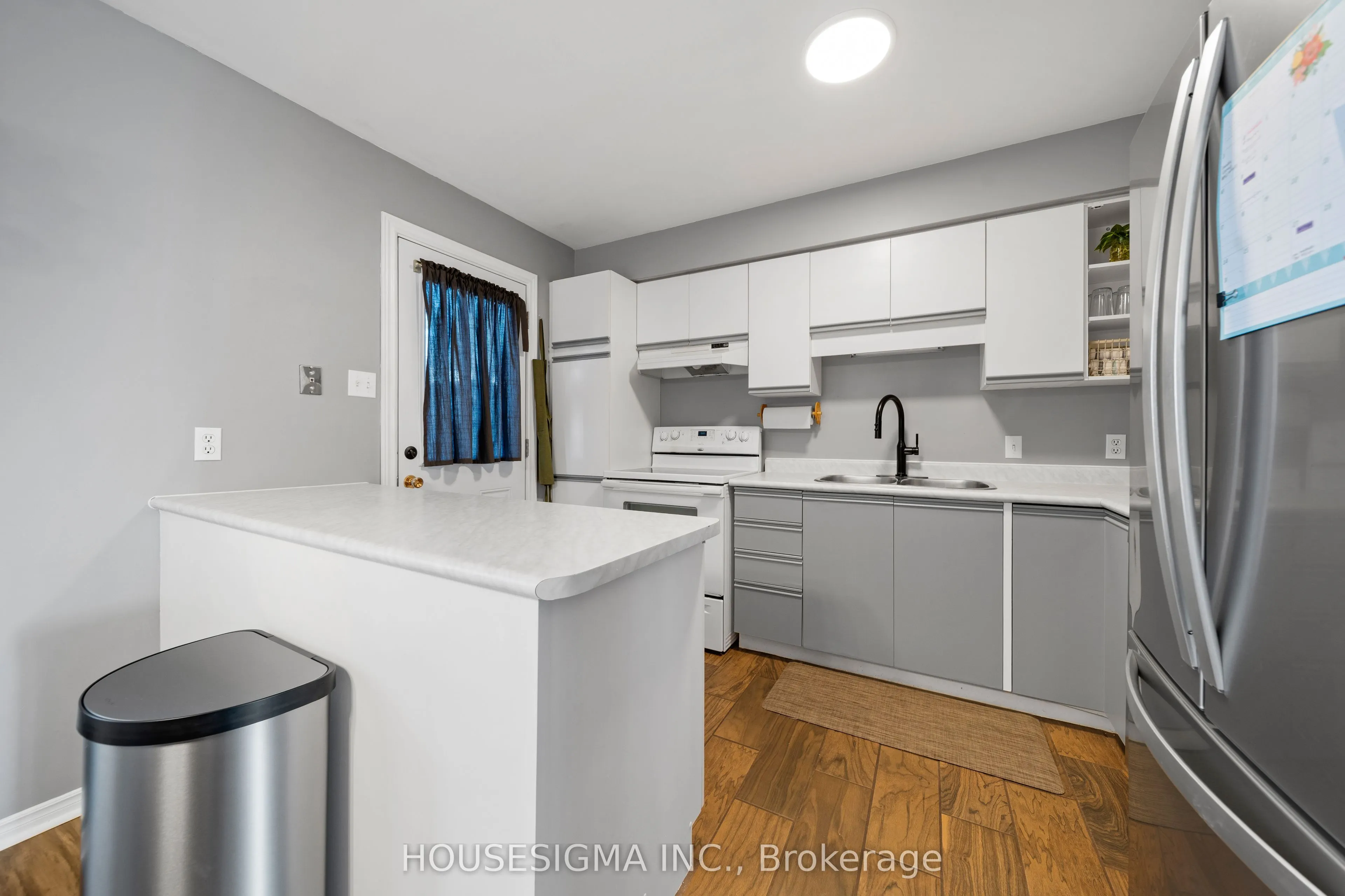 1225 Cheapside Street, #4