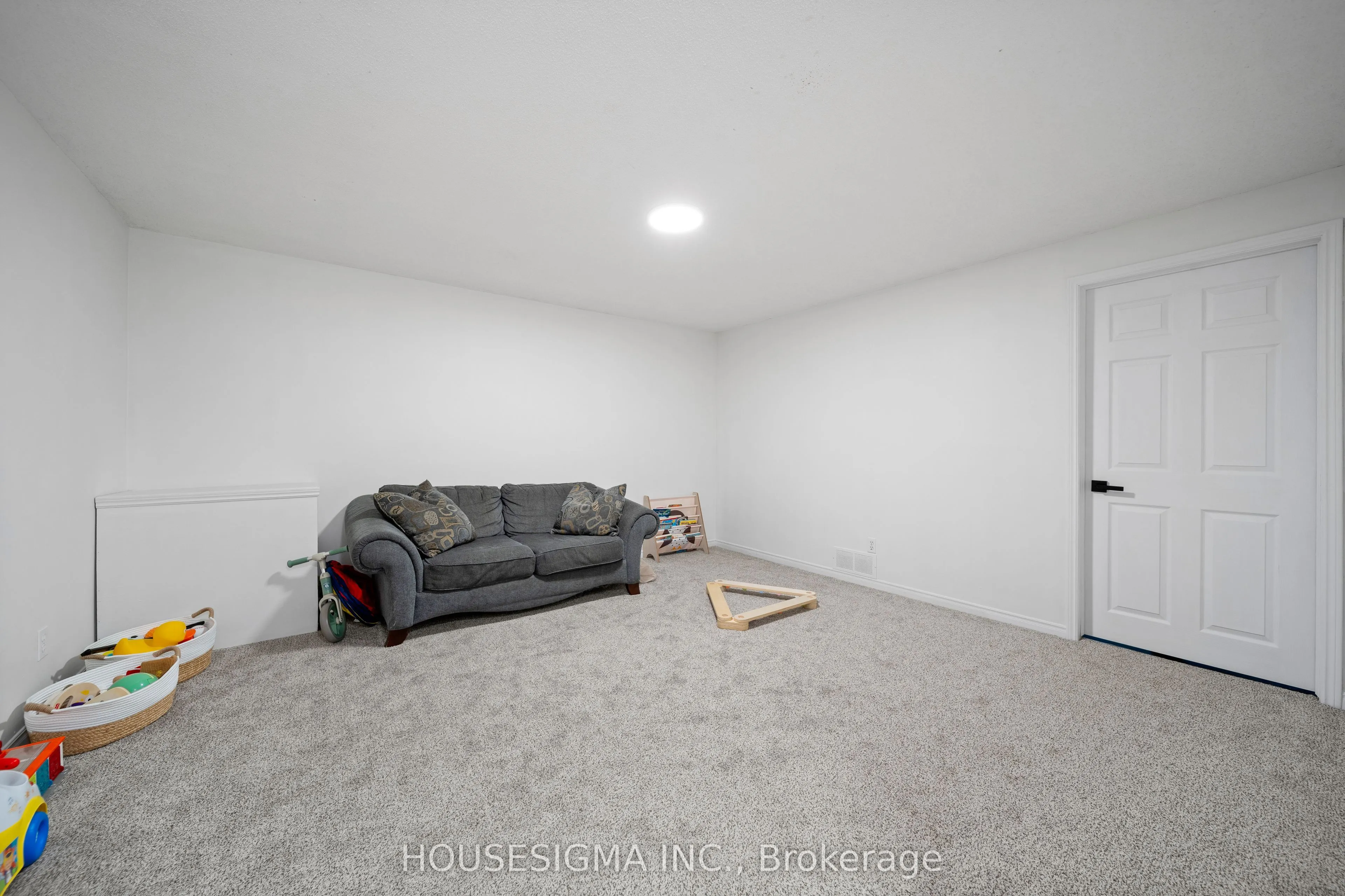 1225 Cheapside Street, #4