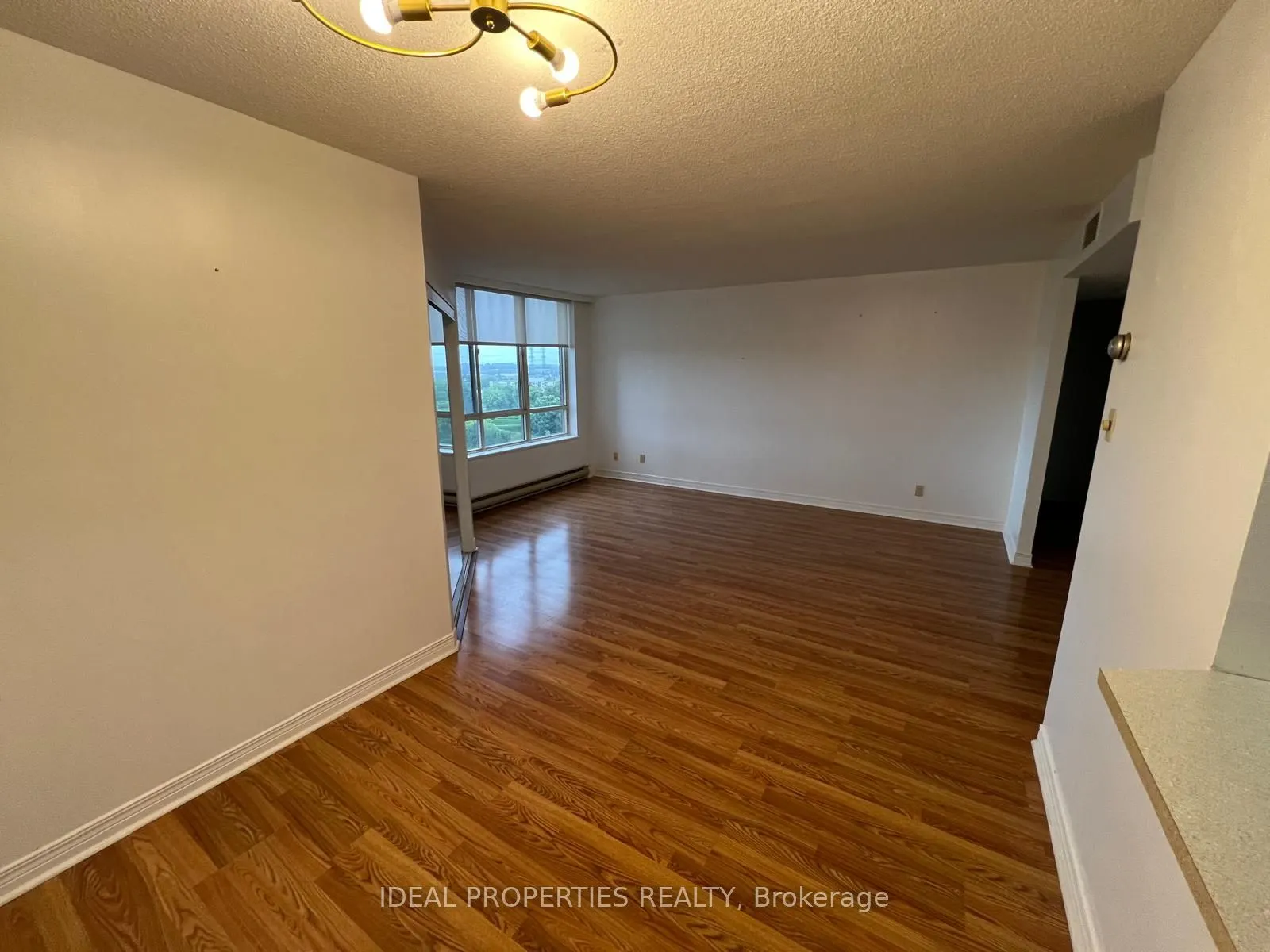 100 Grant Carman Drive N, #809