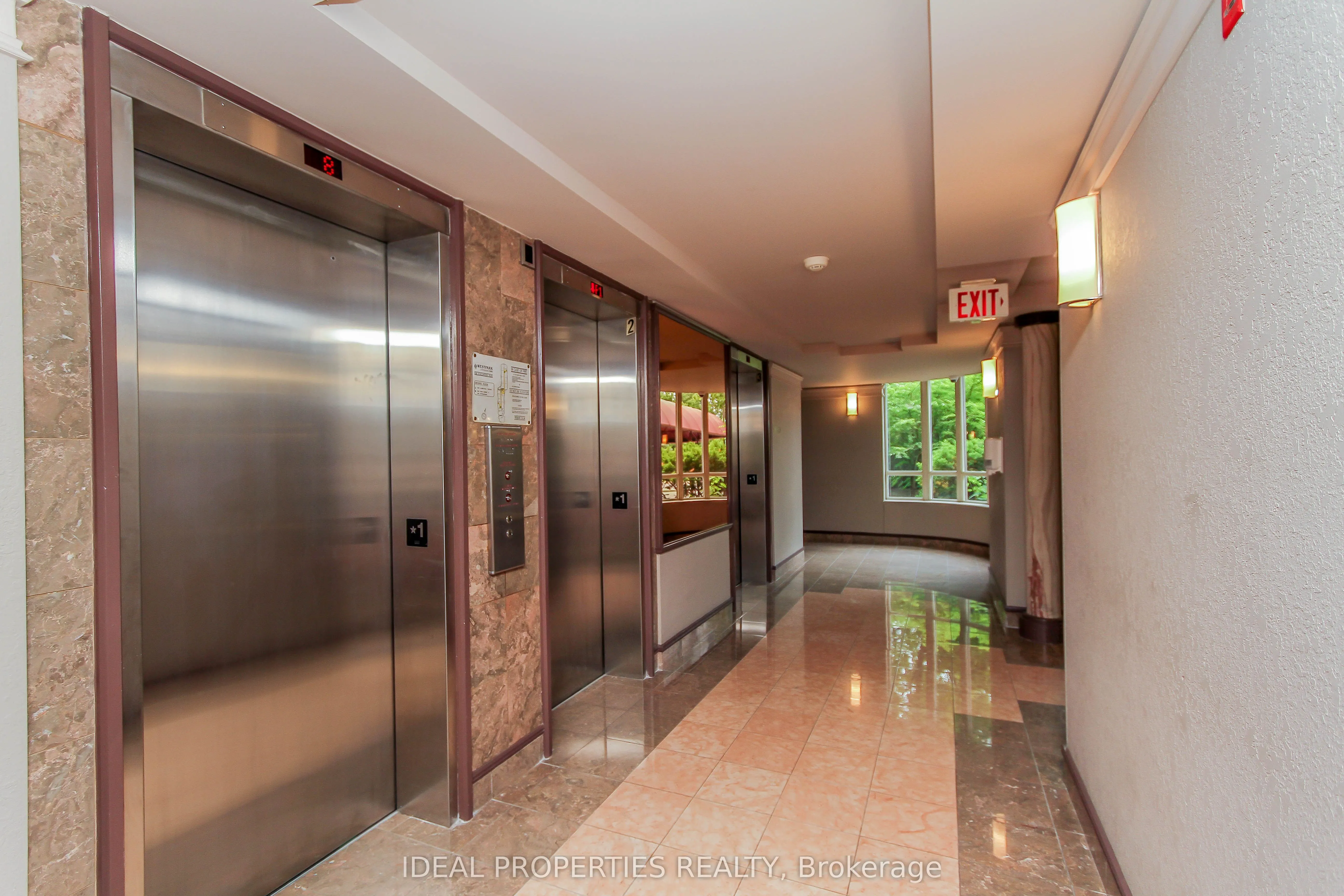 100 Grant Carman Drive N, #809