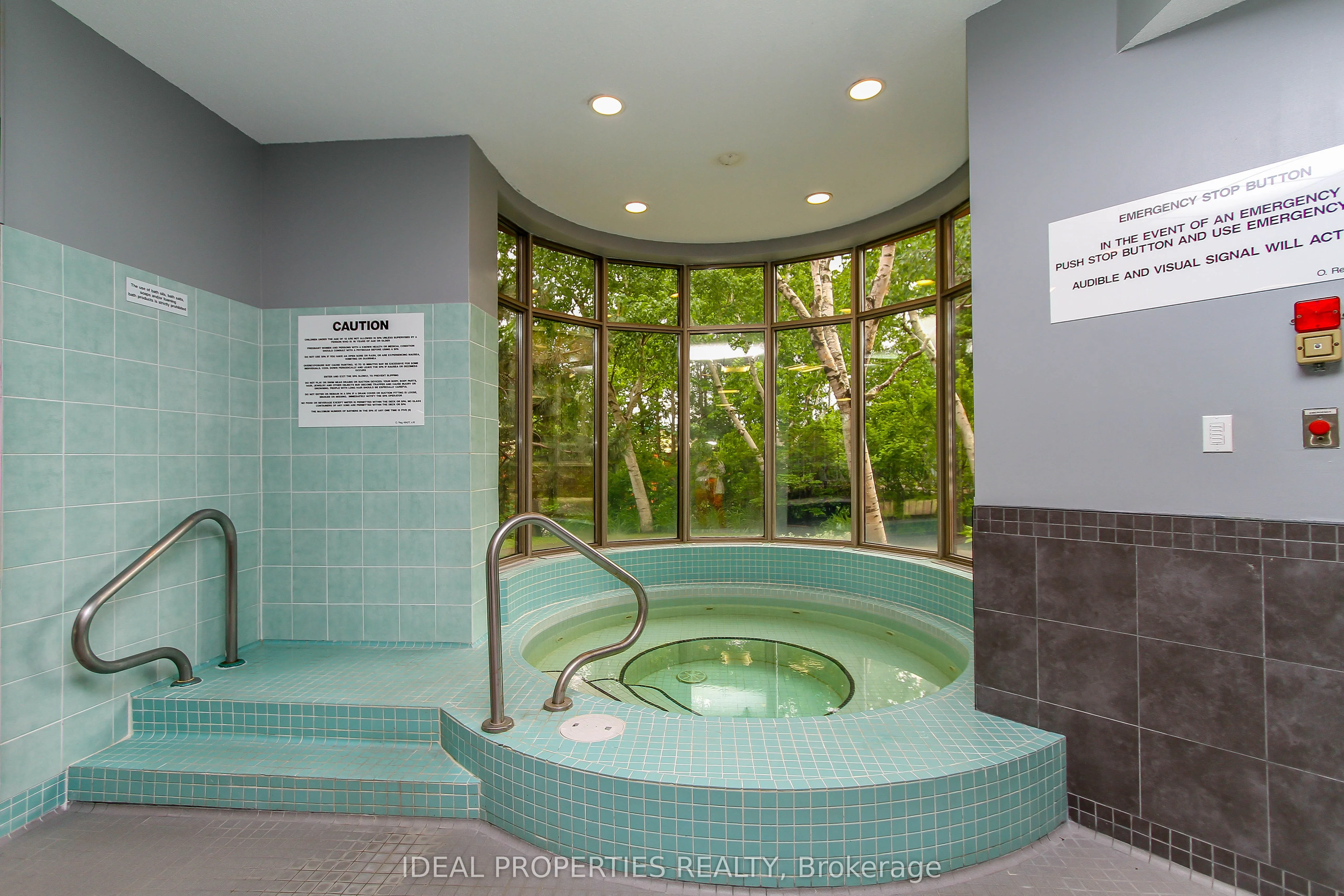 100 Grant Carman Drive N, #809