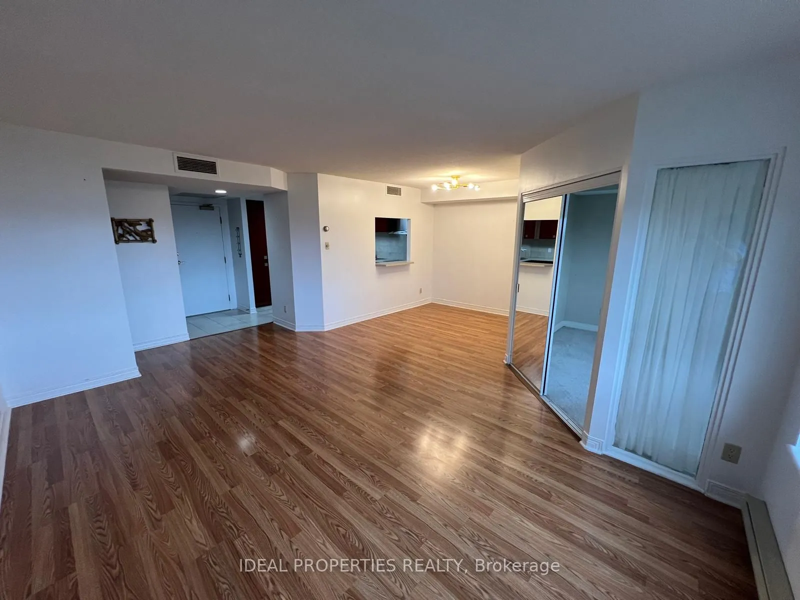 100 Grant Carman Drive N, #809