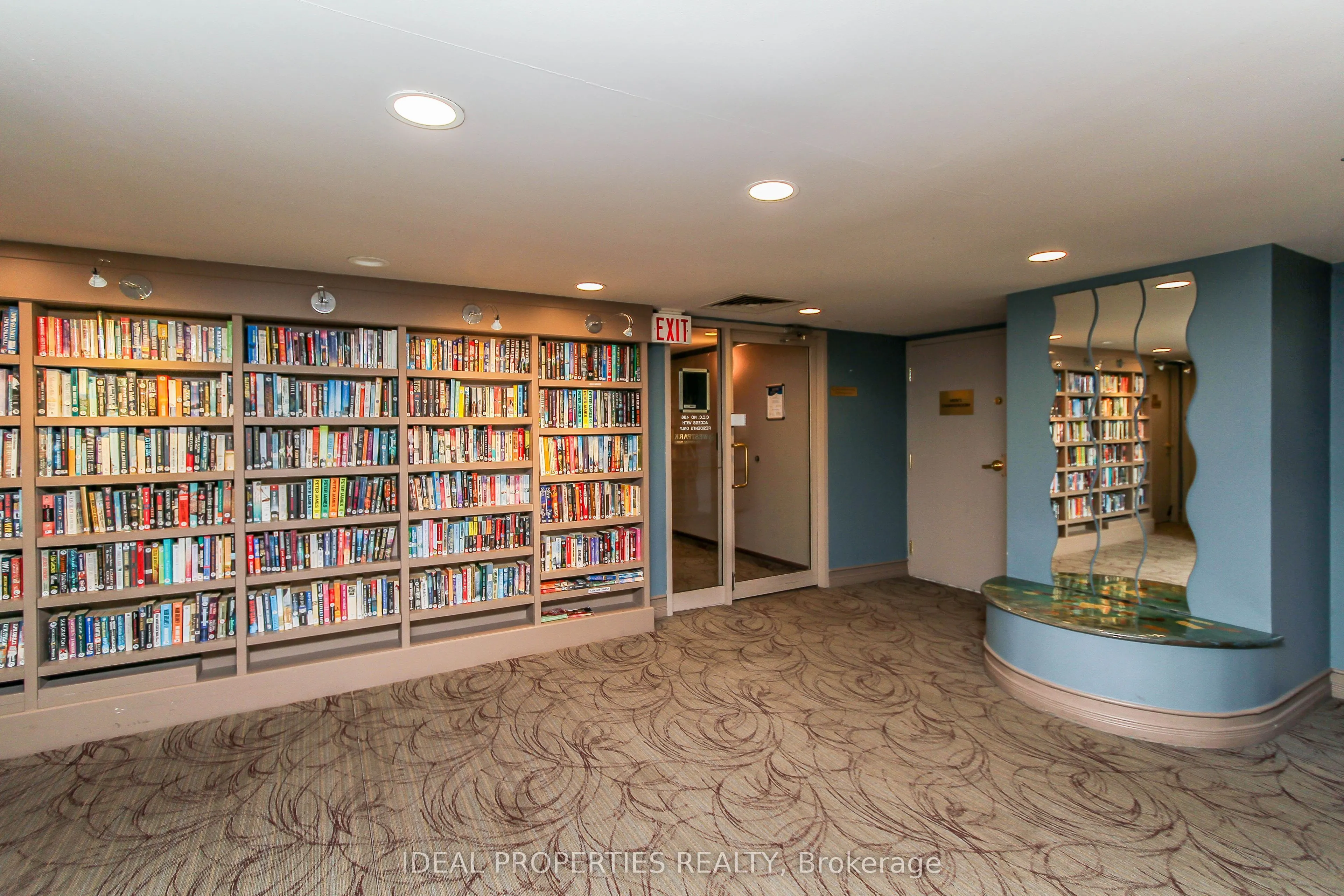 100 Grant Carman Drive N, #809