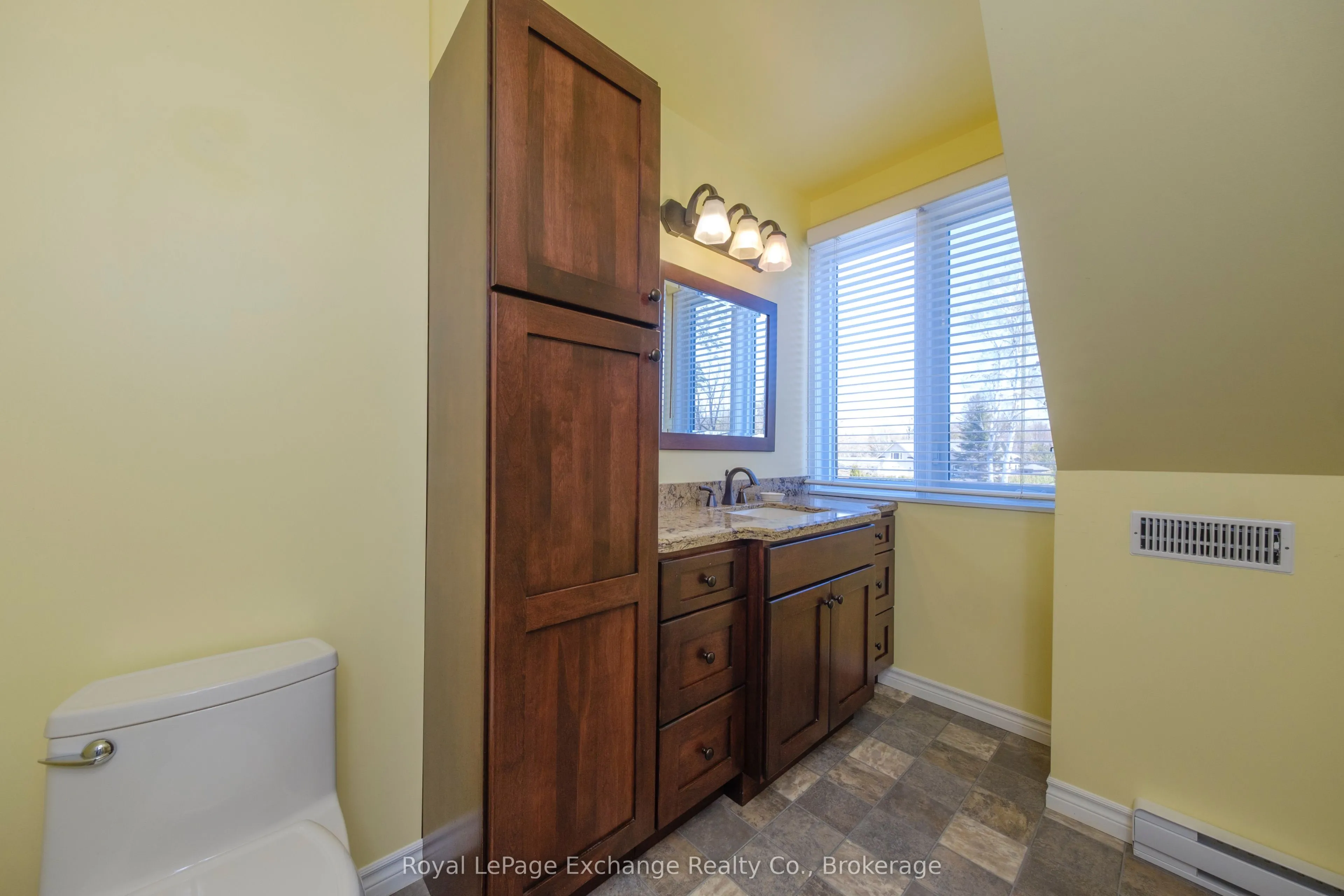 185 Huron Road