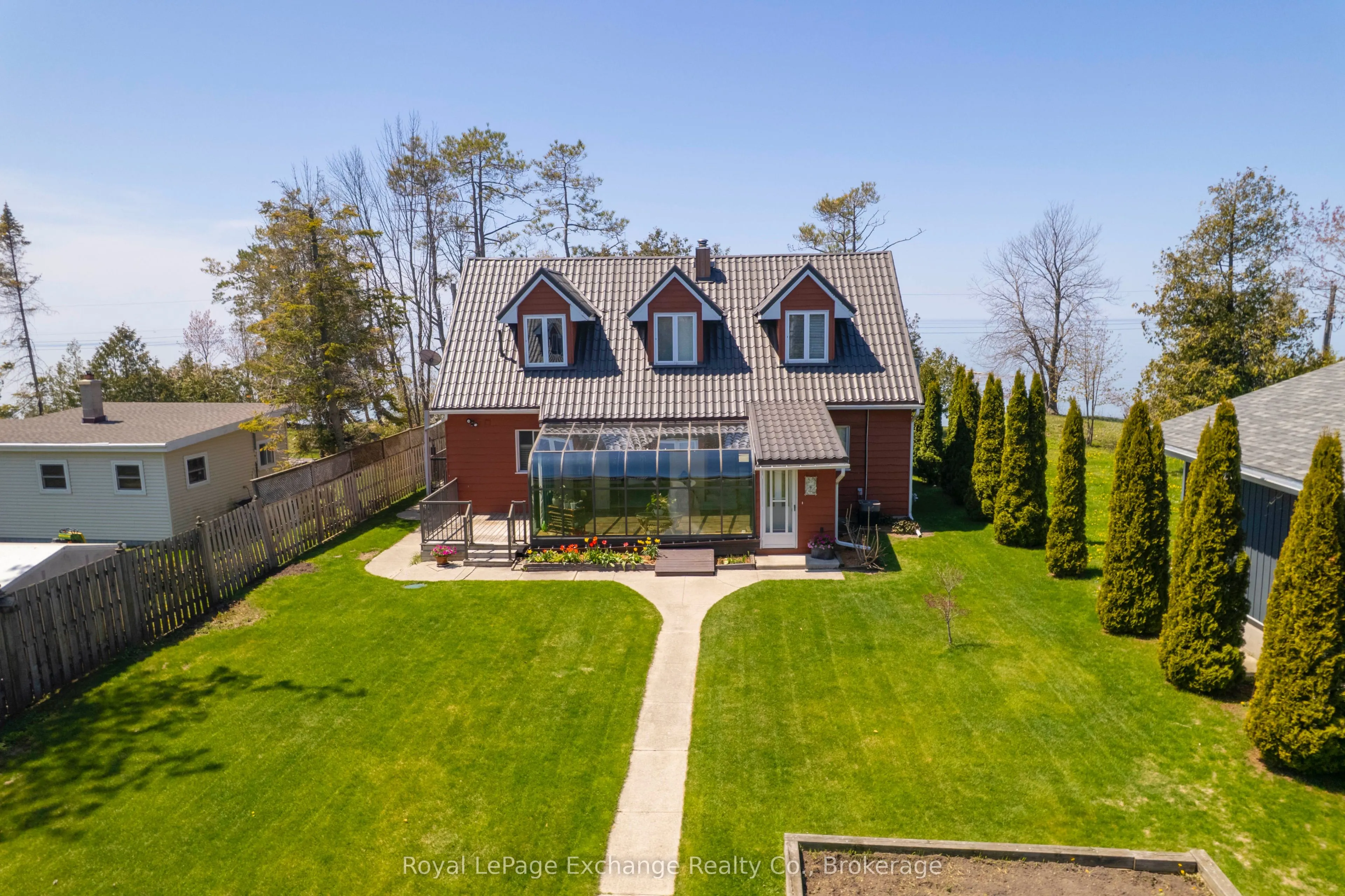 185 Huron Road