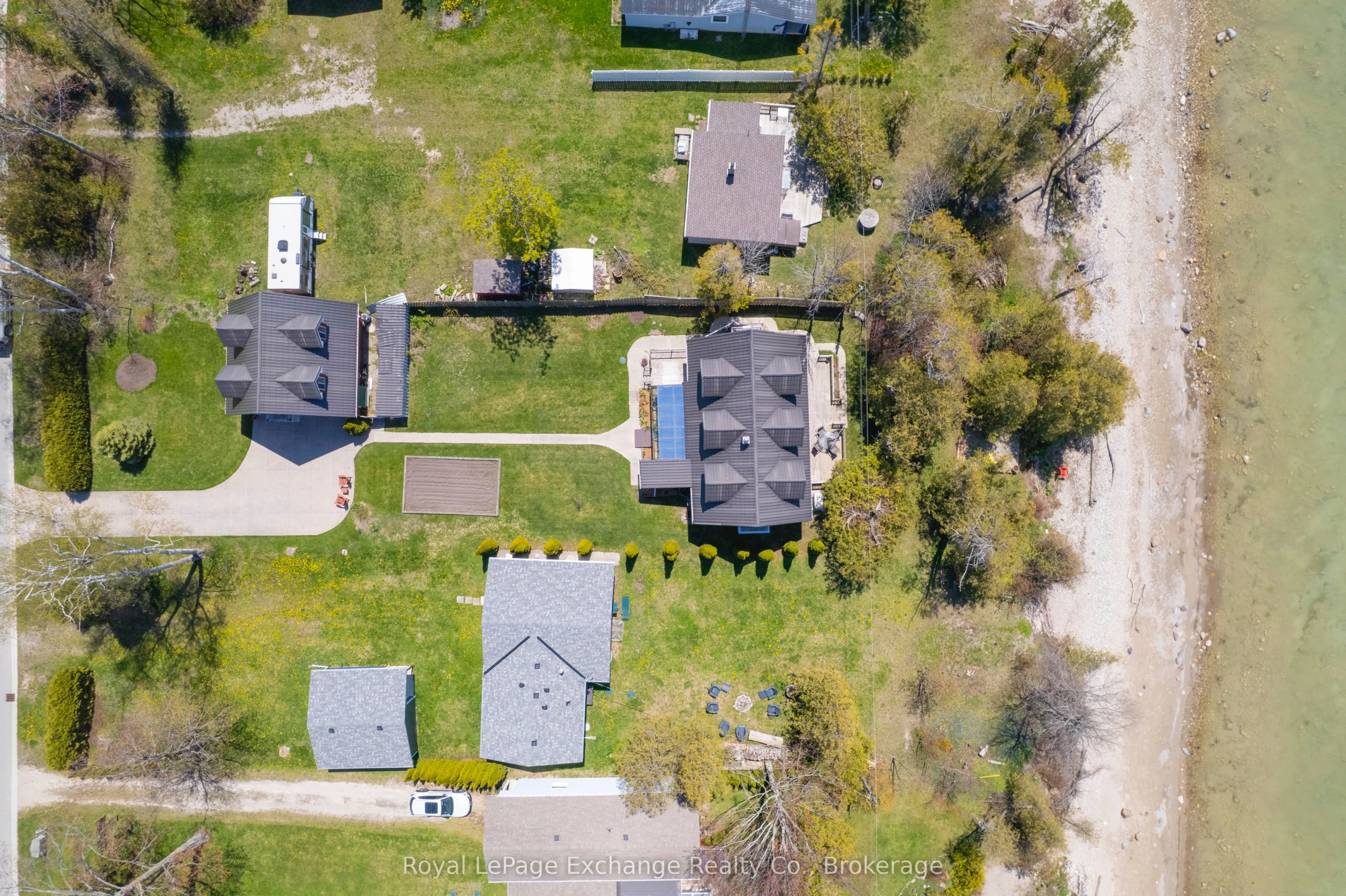 185 Huron Road